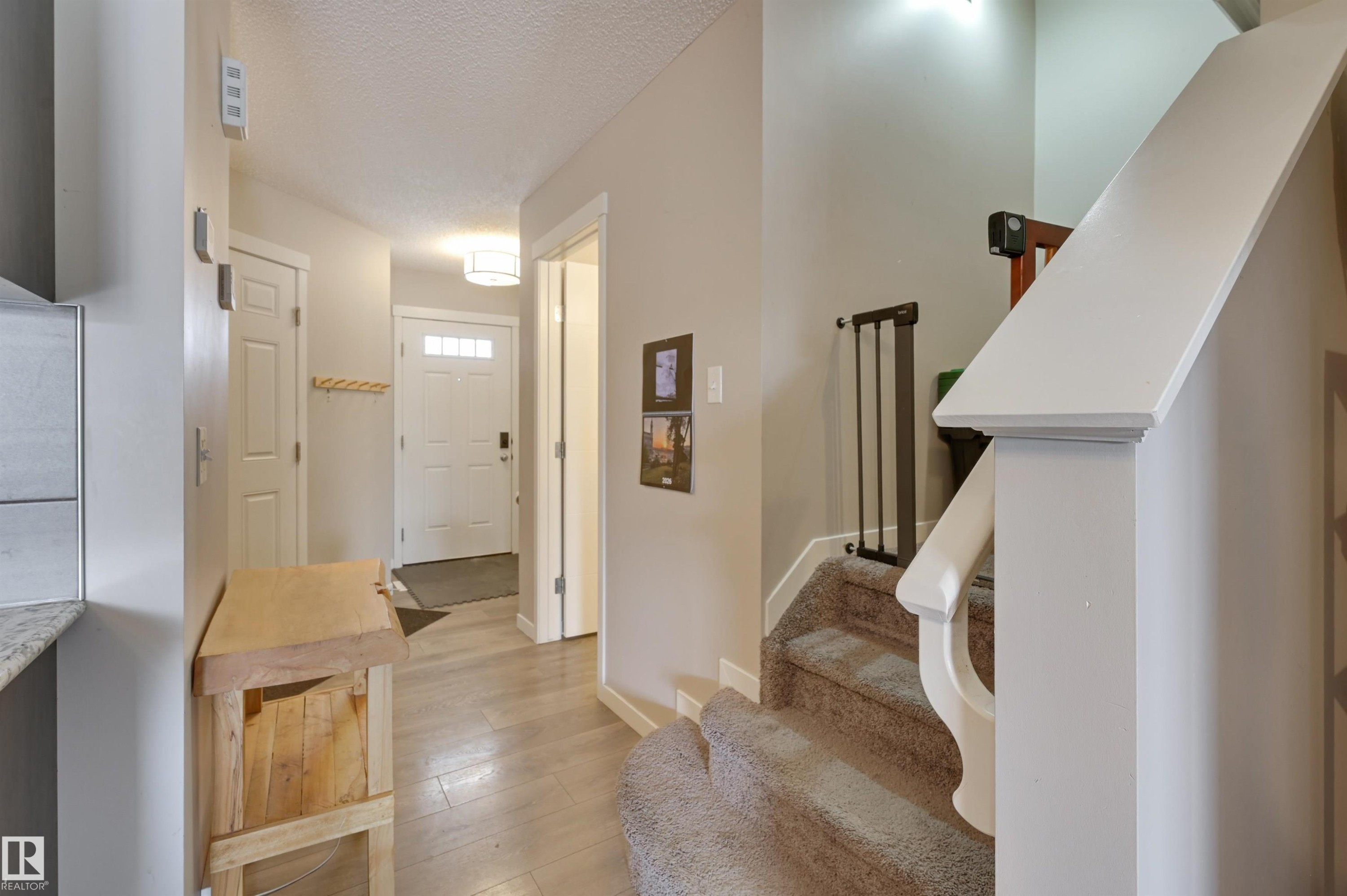 921 Ebbers Crescent, Edmonton, AB - Indoor Photo Showing Other Room