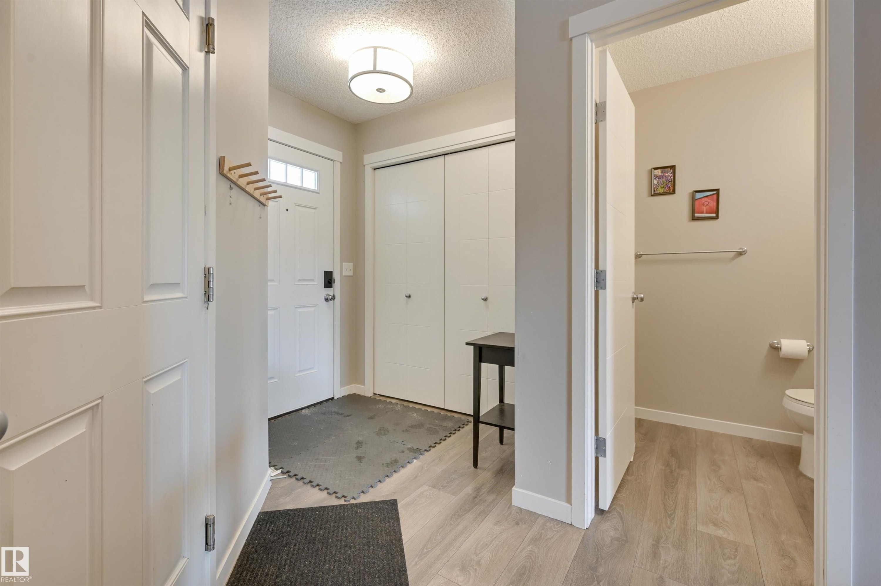 921 Ebbers Crescent, Edmonton, AB - Indoor Photo Showing Other Room