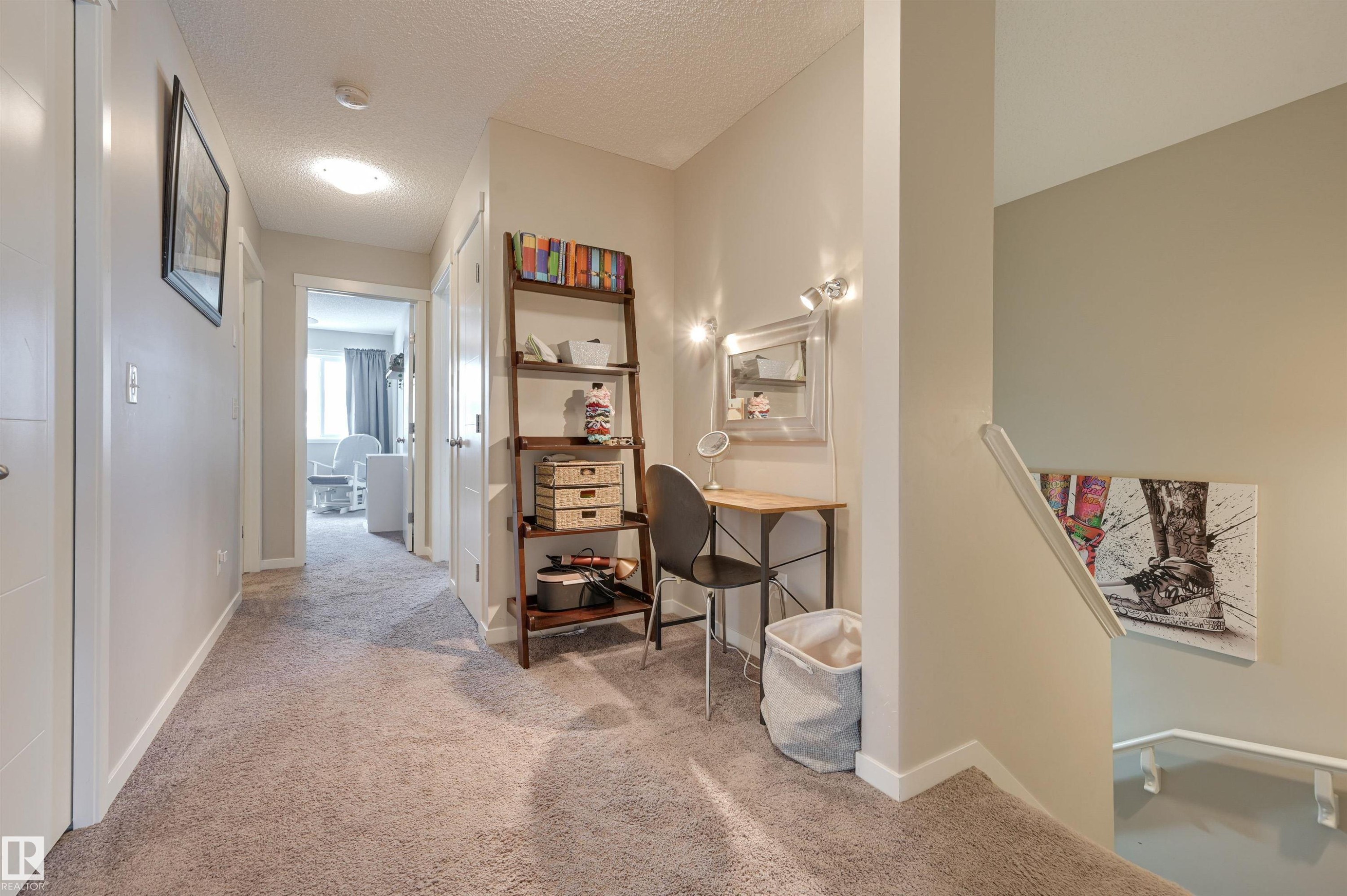 921 Ebbers Crescent, Edmonton, AB - Indoor Photo Showing Other Room