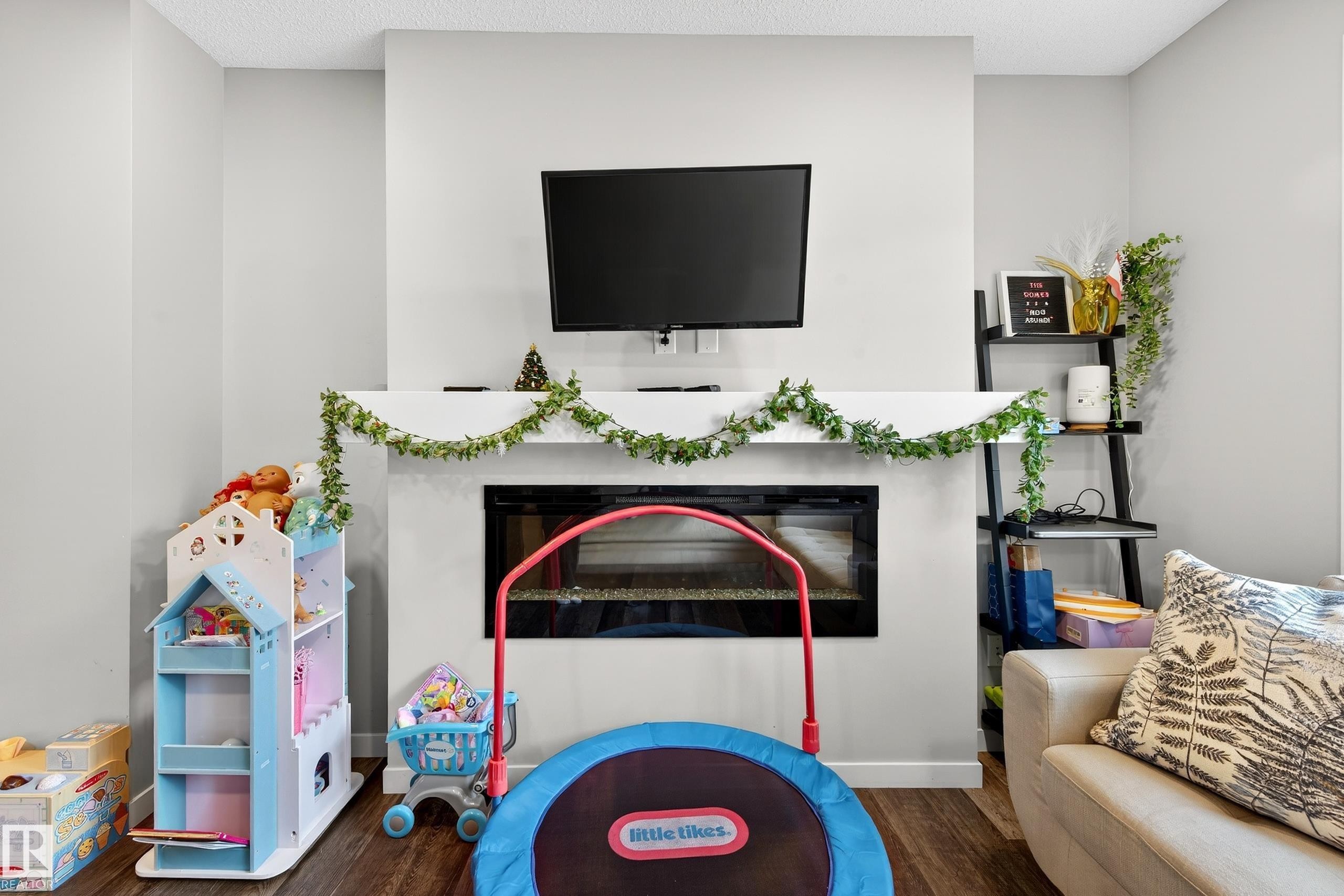 103 3305 Orchards Link, Edmonton, AB - Indoor