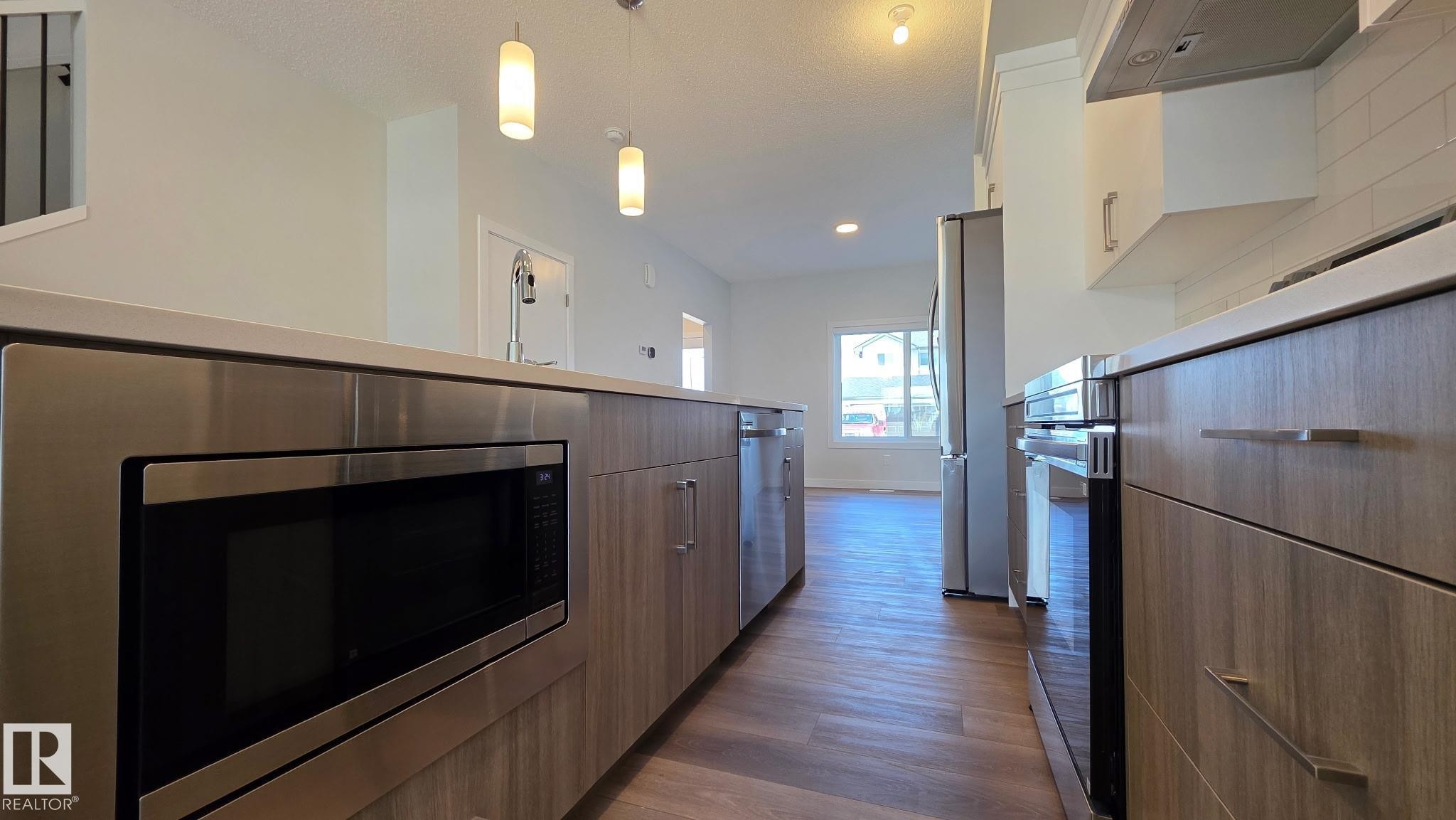 301 Brae Way, Leduc, AB - Indoor