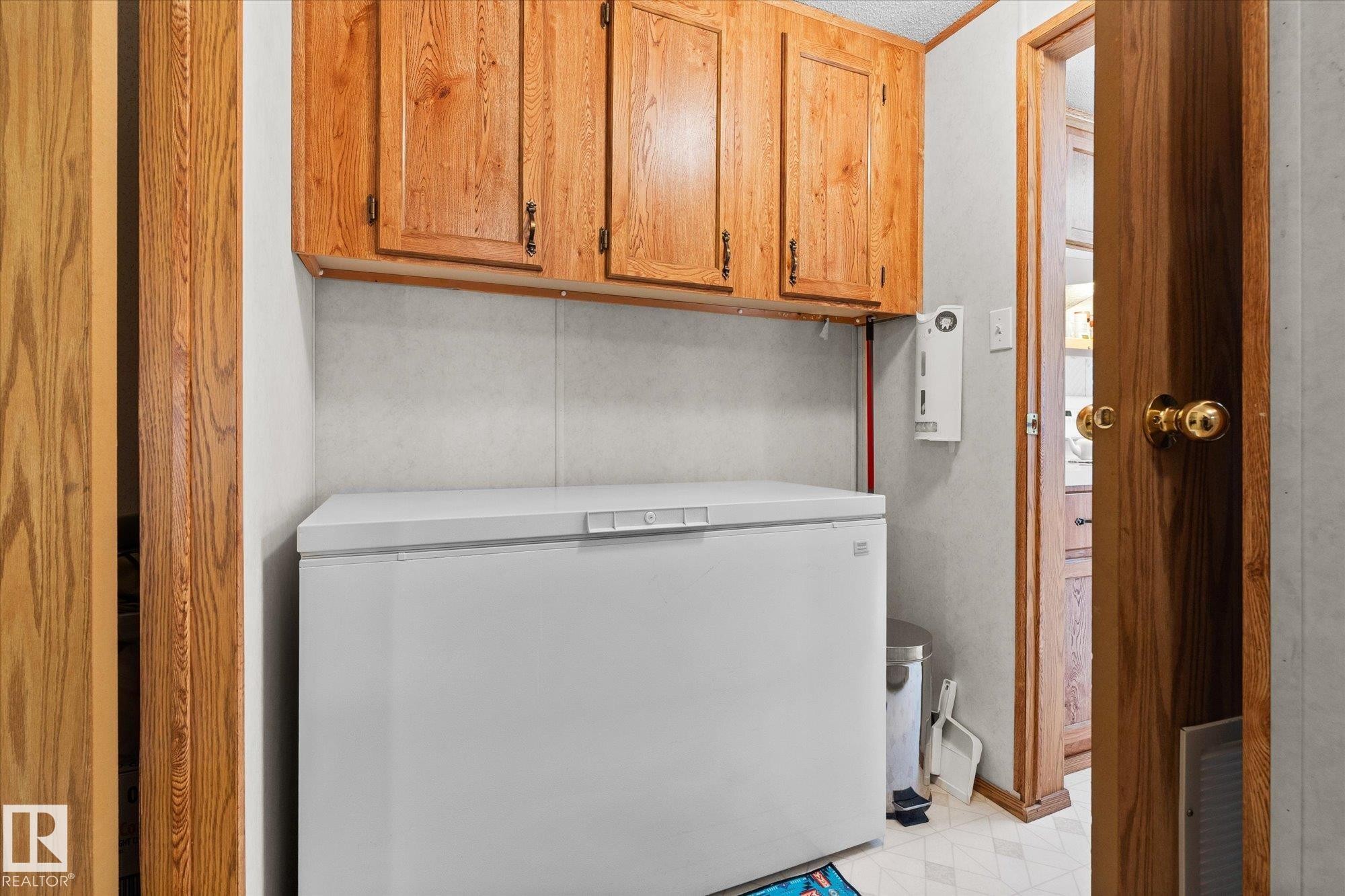89-3400 48, Stony Plain, AB - Indoor Photo Showing Laundry Room