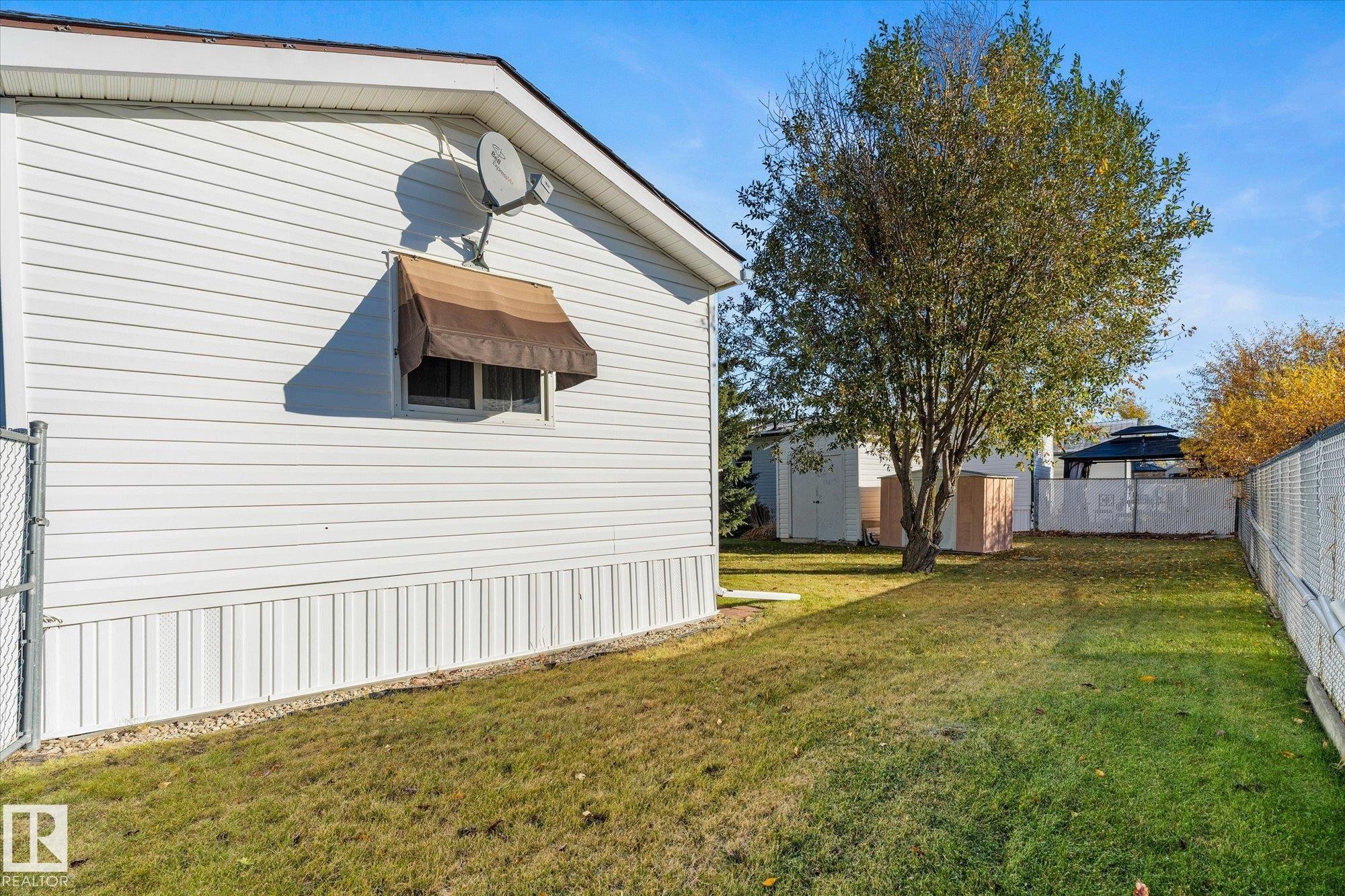 89-3400 48, Stony Plain, AB - Outdoor