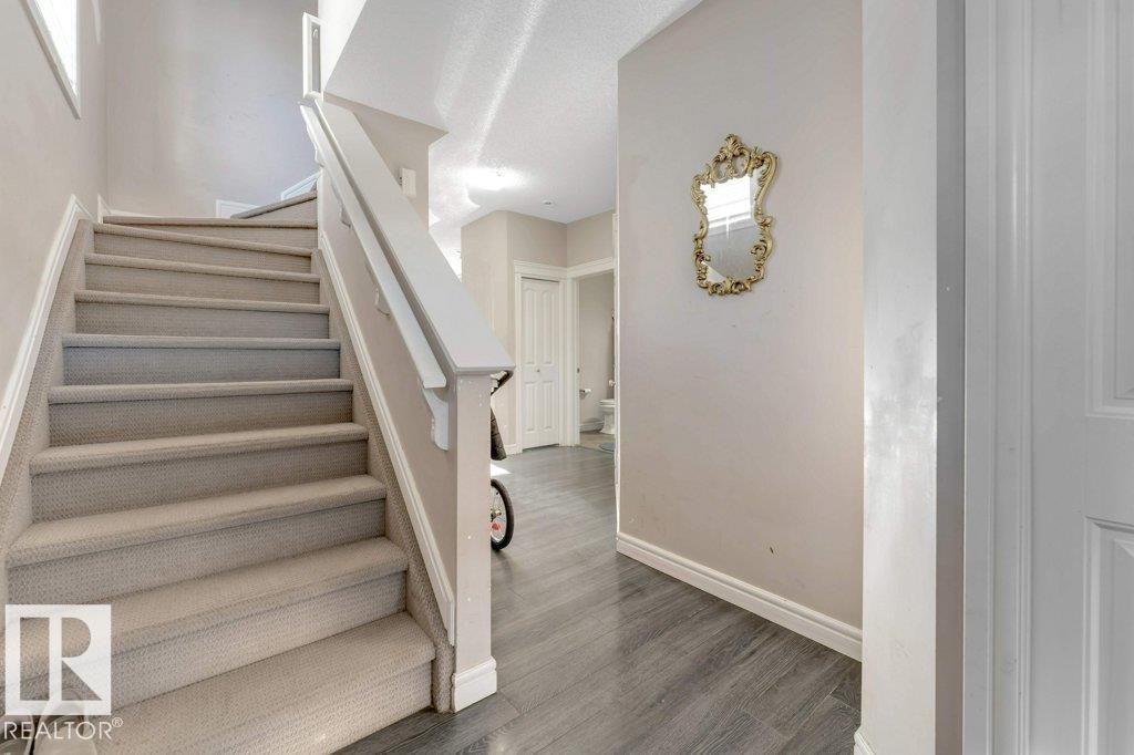 2929 16A Avenue, Edmonton, AB - Indoor Photo Showing Other Room