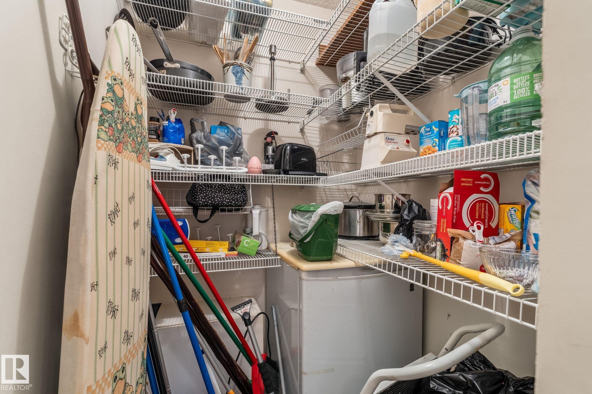 2324 151 Avenue, Edmonton, AB - Indoor With Storage