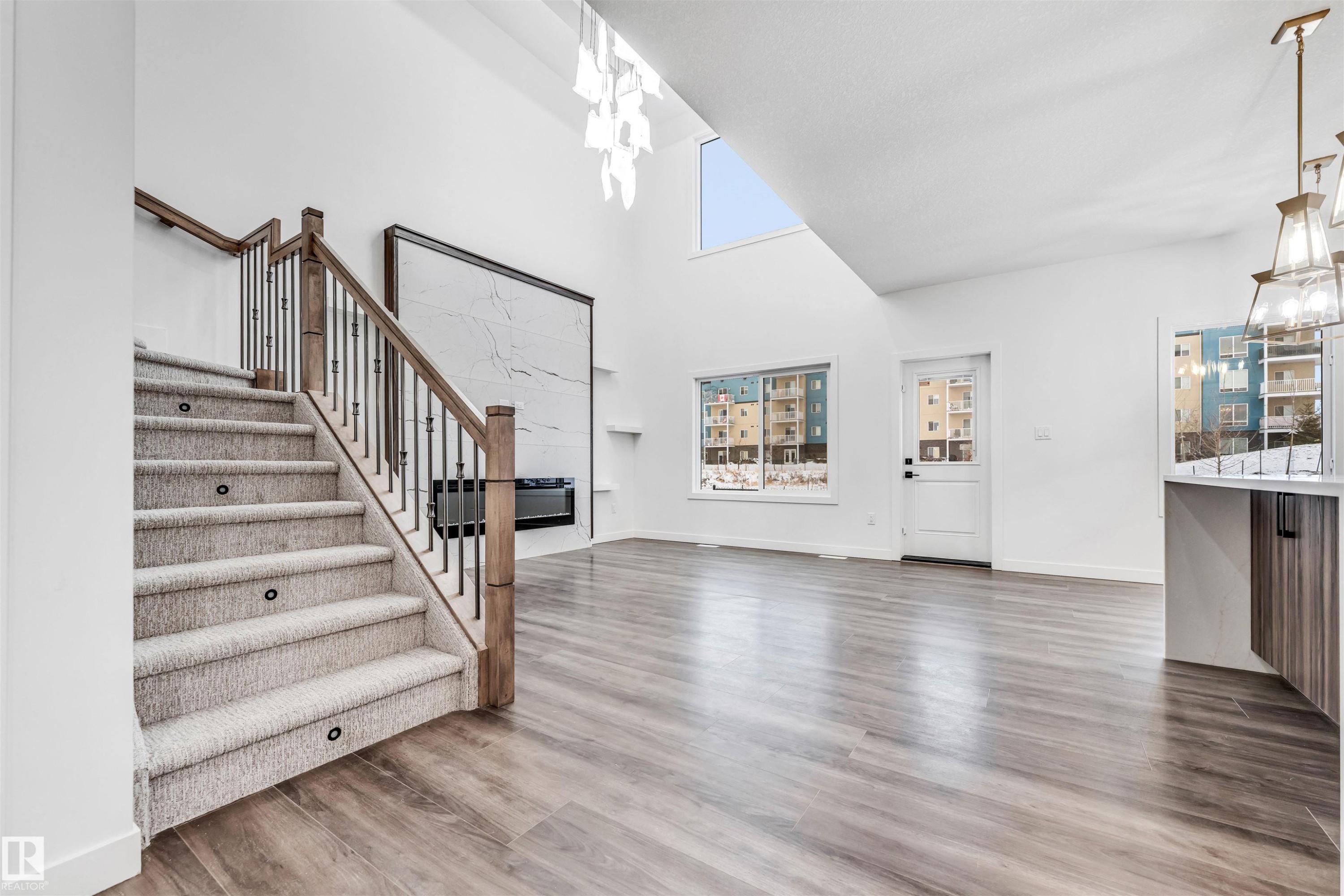 136 Creekside Lane, Leduc, AB - Indoor