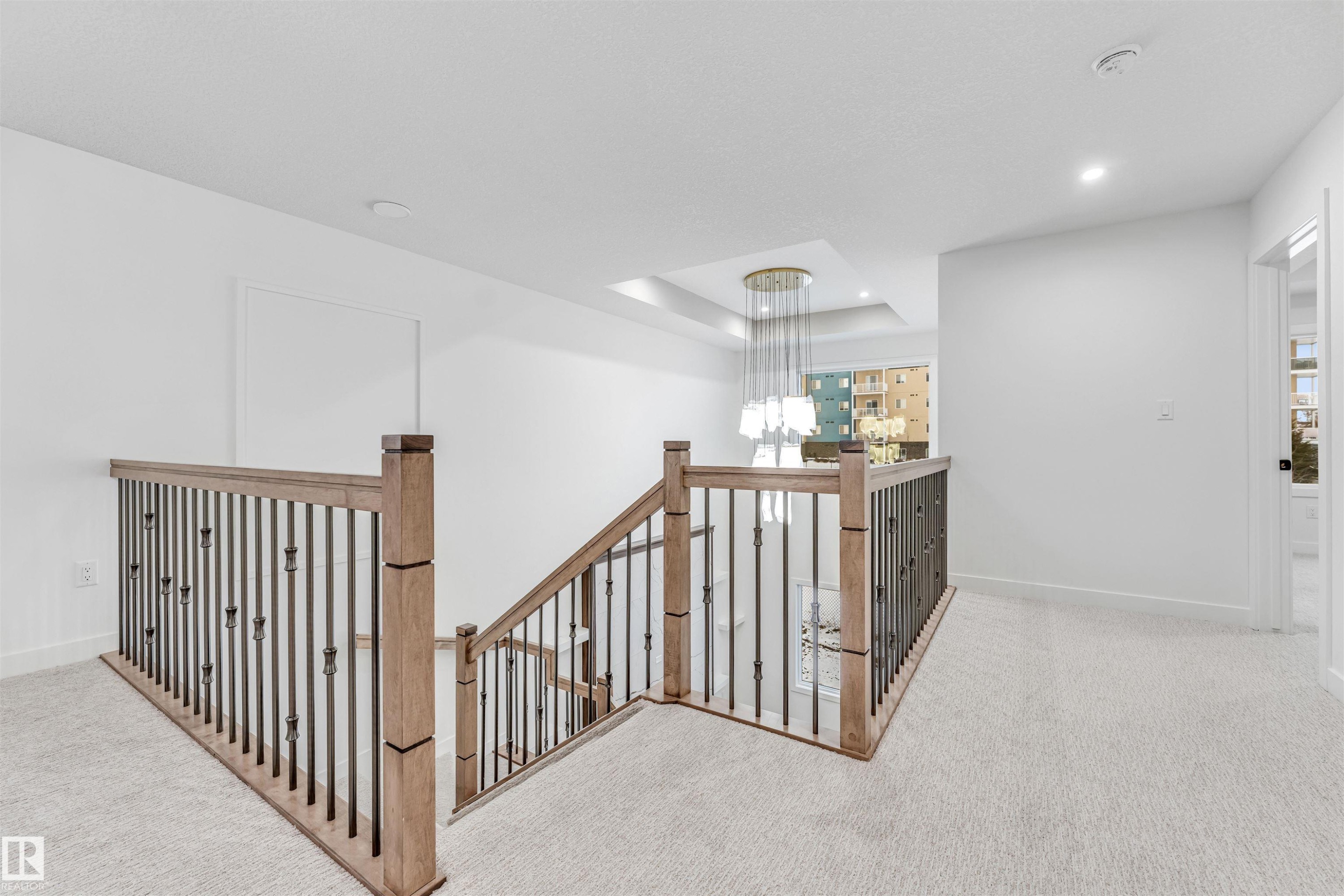 136 Creekside Lane, Leduc, AB - Indoor Photo Showing Other Room