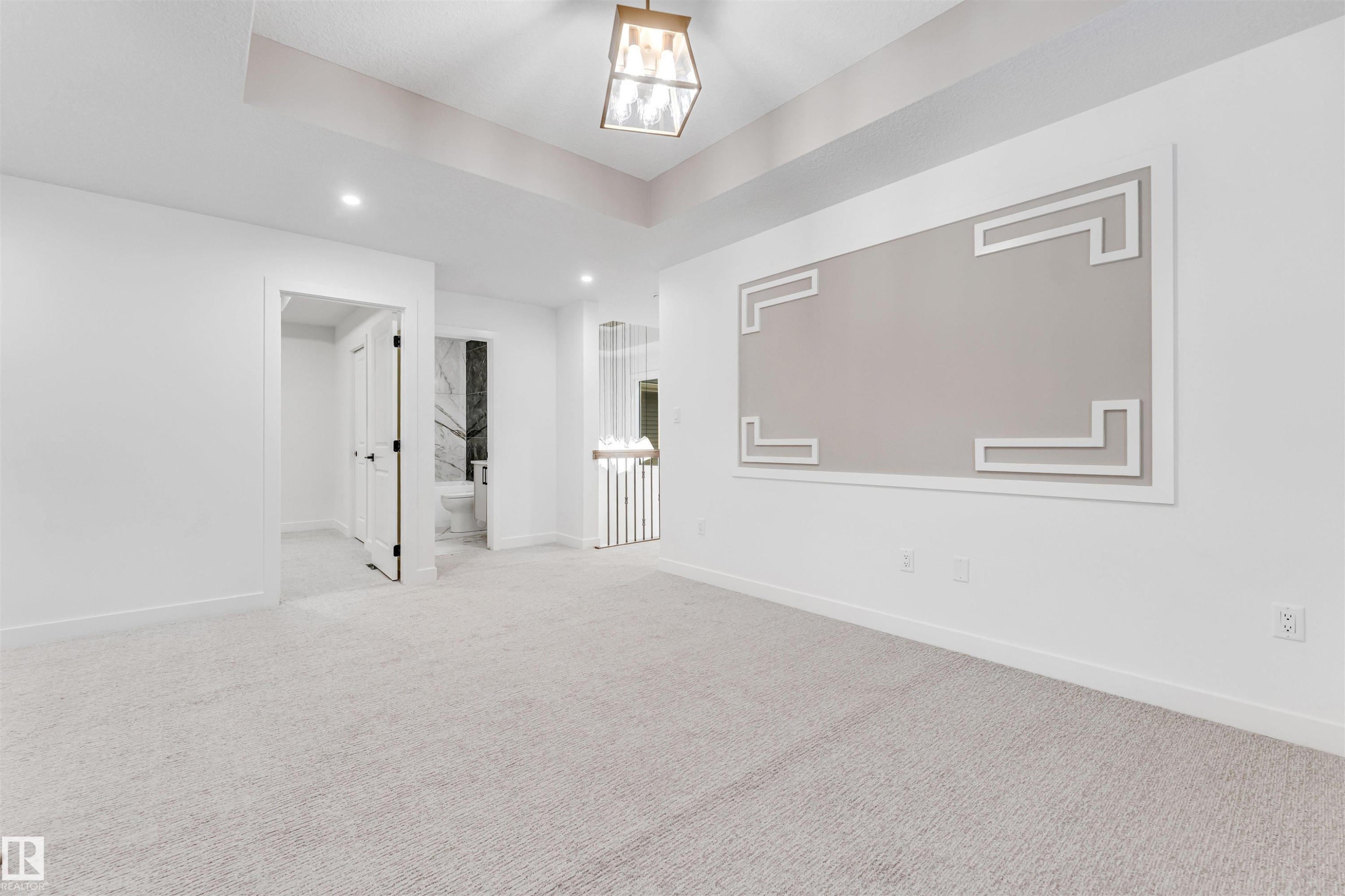 136 Creekside Lane, Leduc, AB - Indoor Photo Showing Other Room