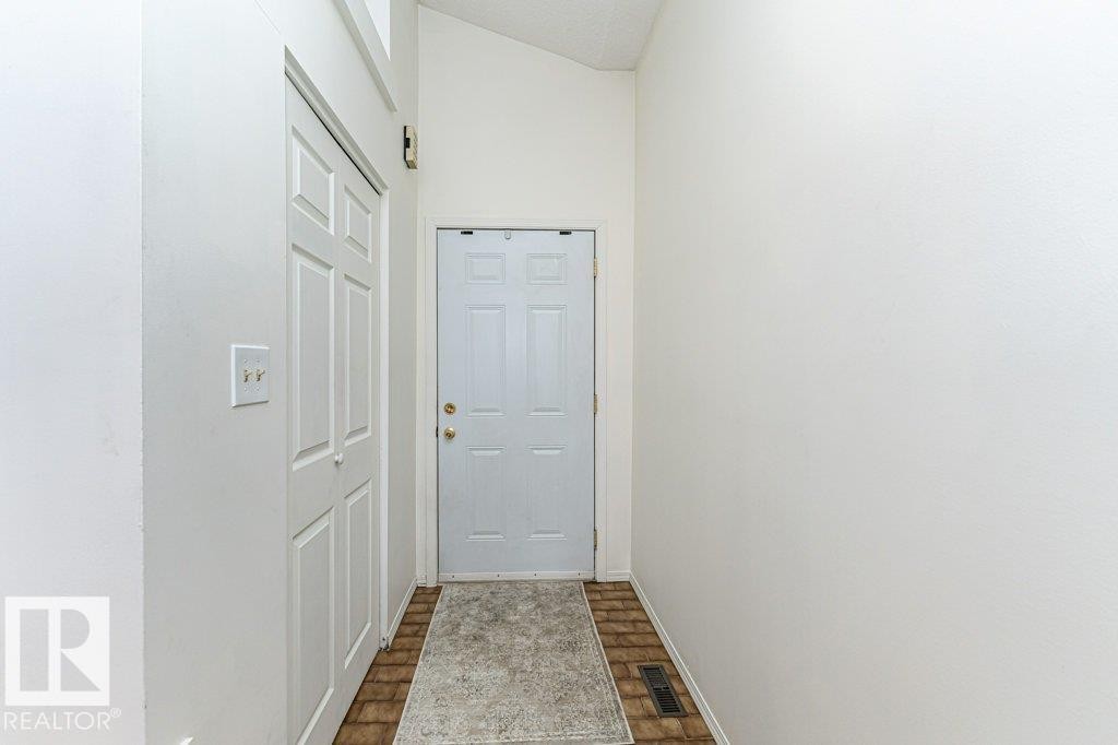 14916 43 Avenue, Edmonton, AB - Indoor Photo Showing Other Room