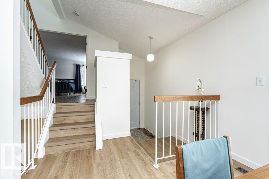 14916 43 Avenue, Edmonton, AB - Indoor Photo Showing Other Room