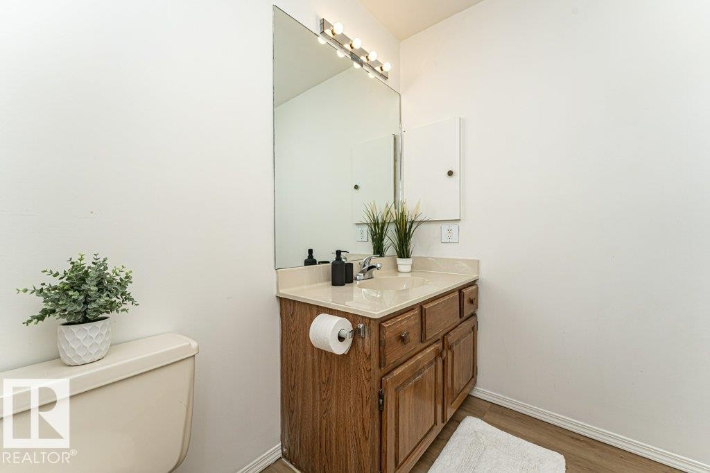 14916 43 Avenue, Edmonton, AB - Indoor Photo Showing Other Room