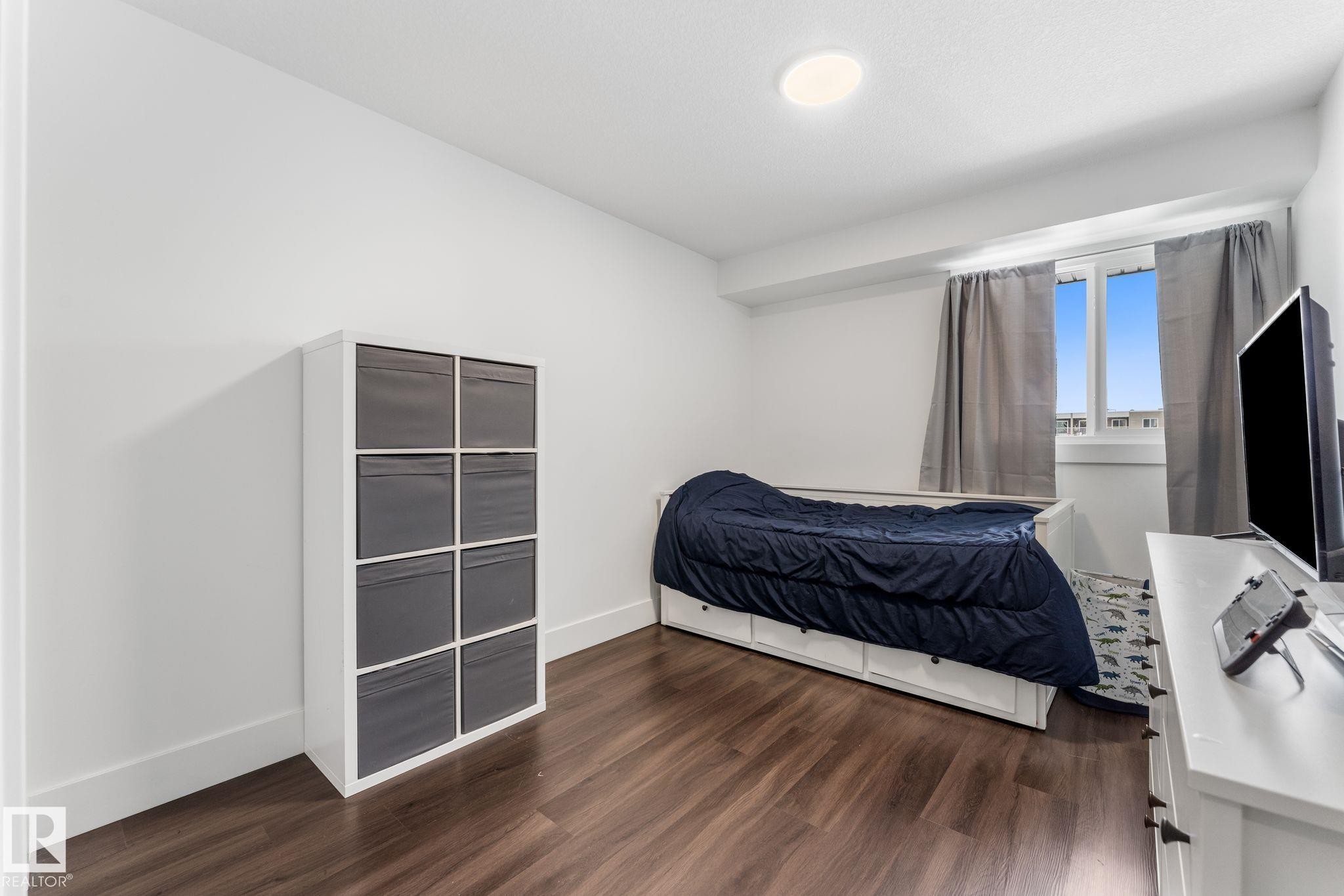 302 9504 182 Street, Edmonton, AB - Indoor Photo Showing Bedroom