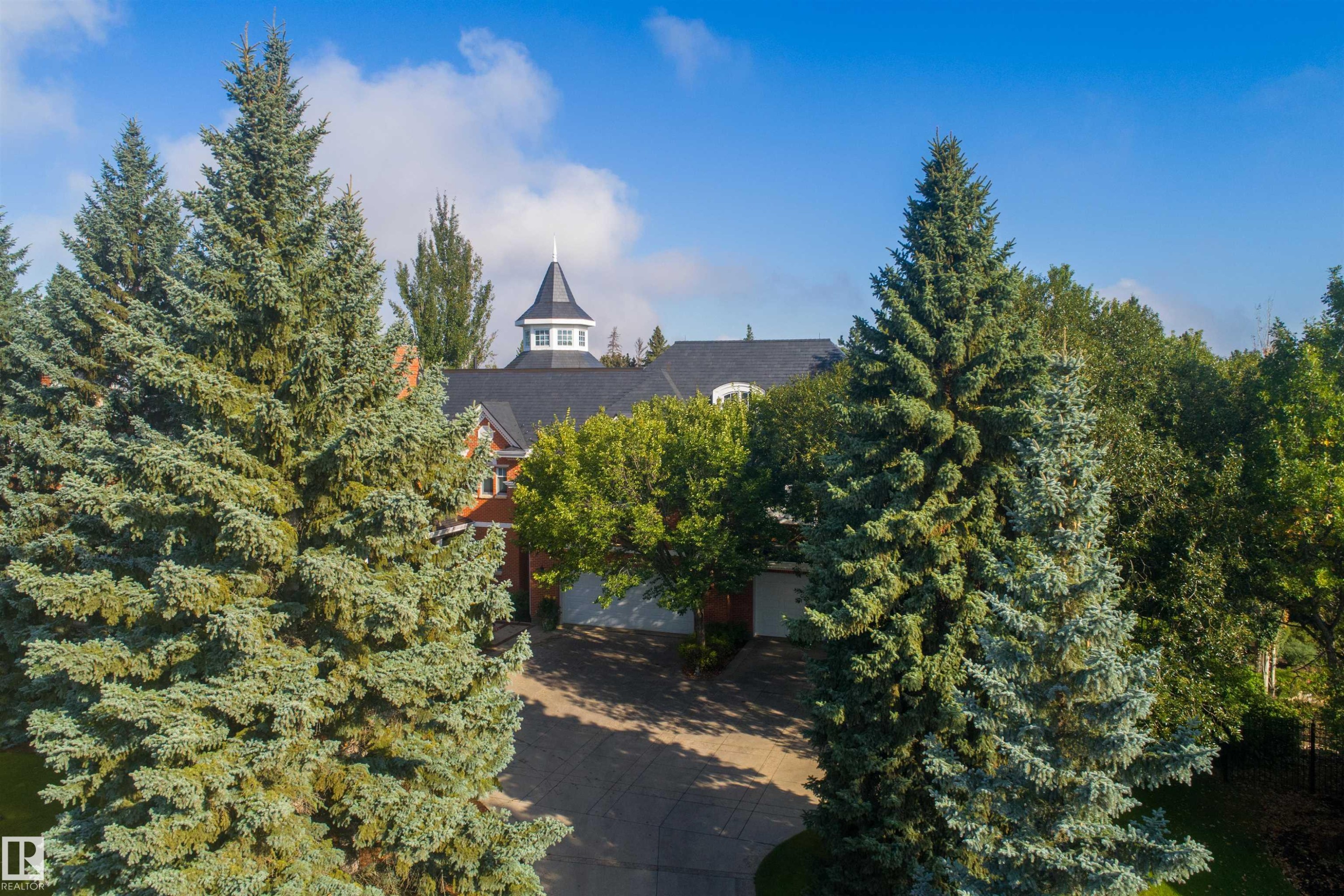 Aerial view of property and surrounding area - 108 Westbrook Drive, Edmonton, AB - Outdoor With View