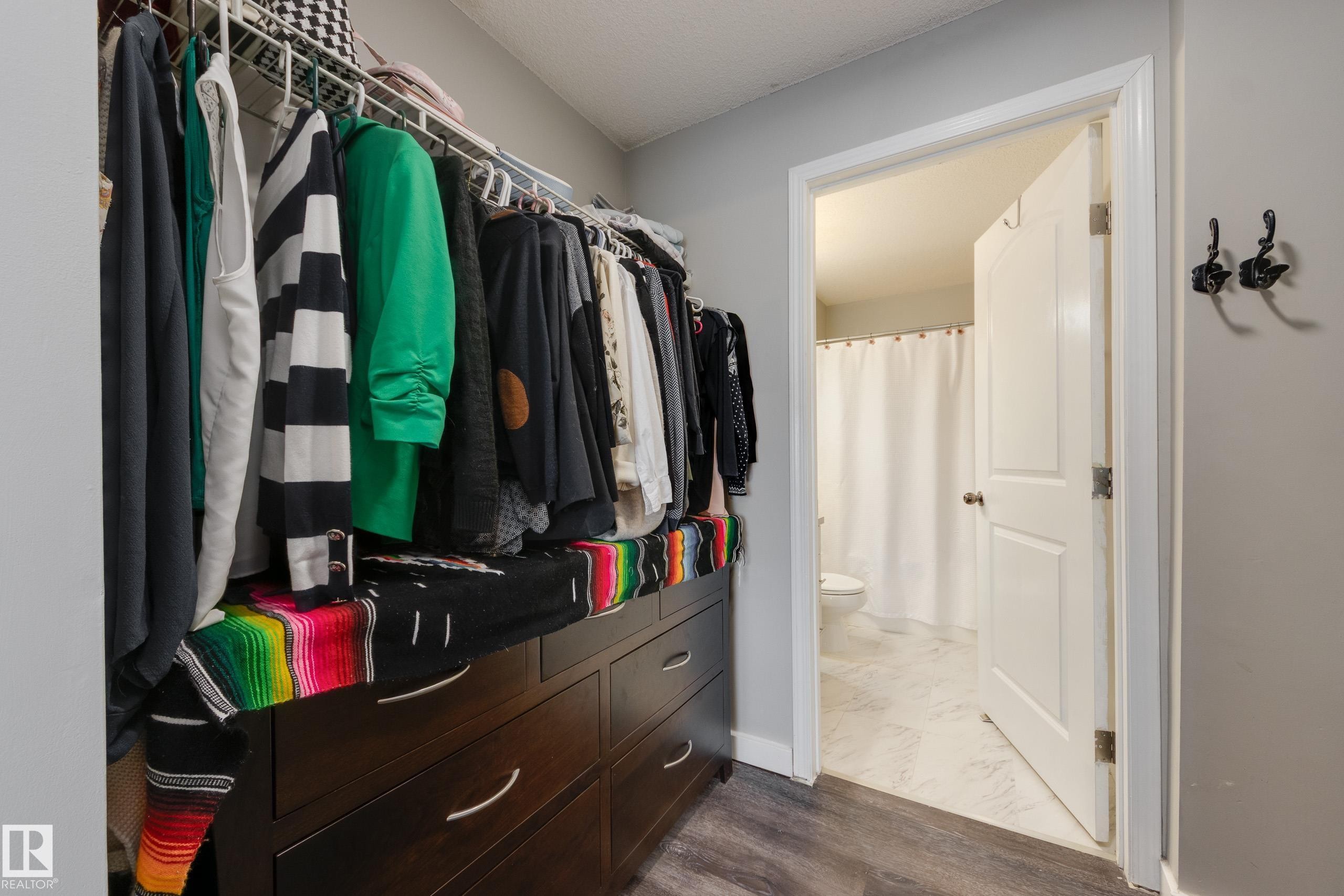 2412 9357 Simpson Drive, Edmonton, AB - Indoor With Storage