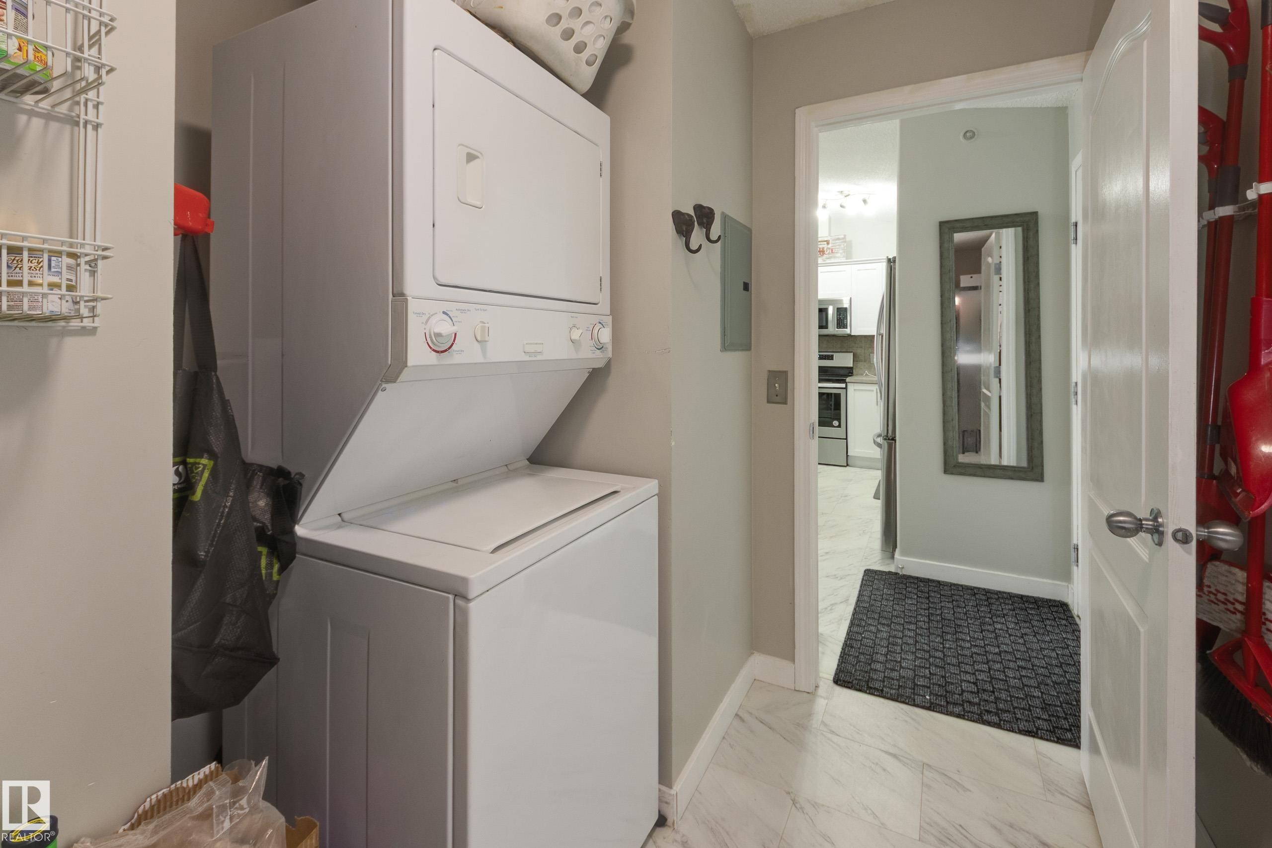 2412 9357 Simpson Drive, Edmonton, AB - Indoor Photo Showing Laundry Room