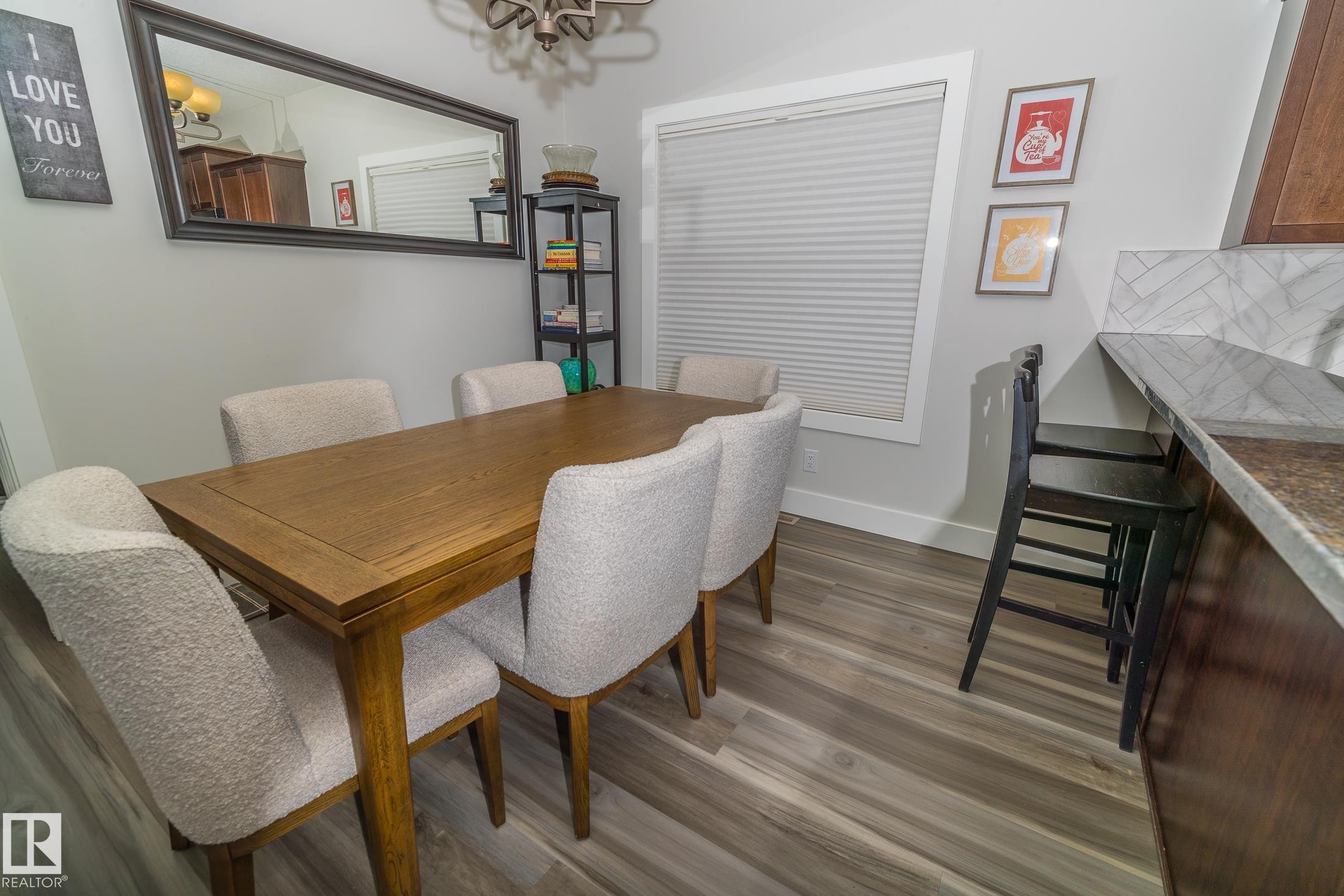 6152 Stinson Way, Edmonton, AB - Indoor Photo Showing Dining Room