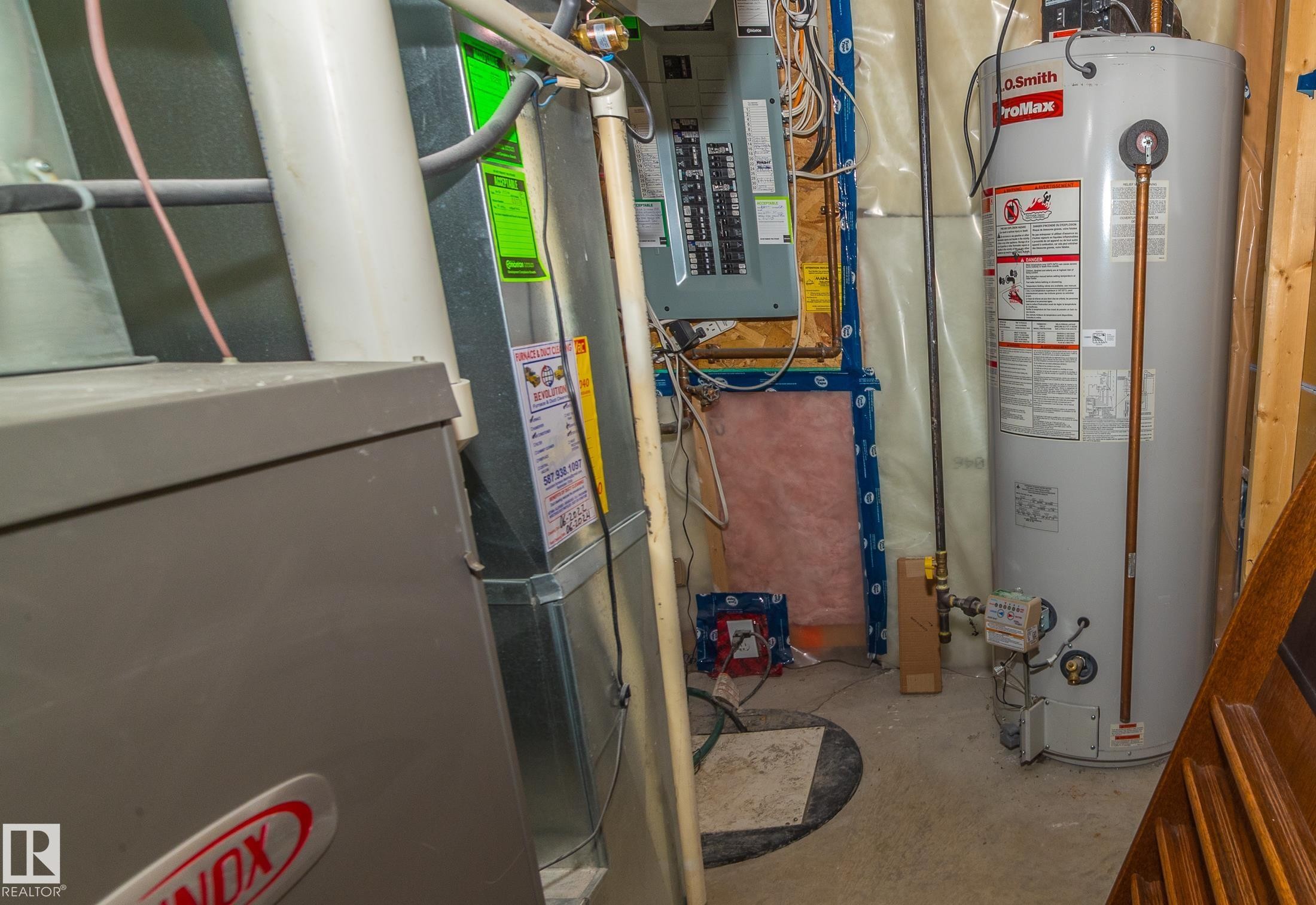 6152 Stinson Way, Edmonton, AB - Indoor Photo Showing Basement