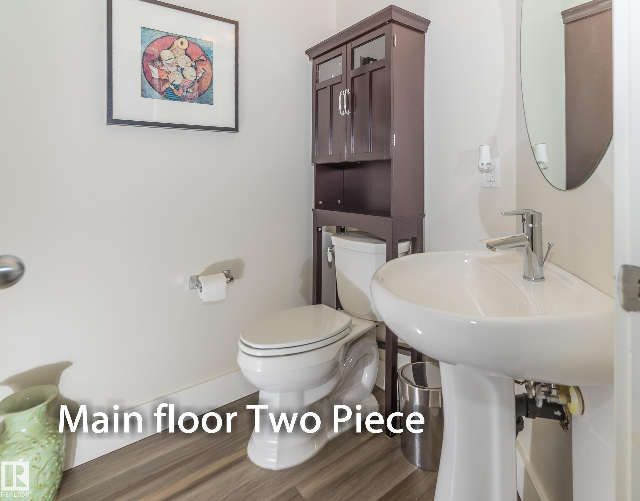 6152 Stinson Way, Edmonton, AB - Indoor Photo Showing Bathroom