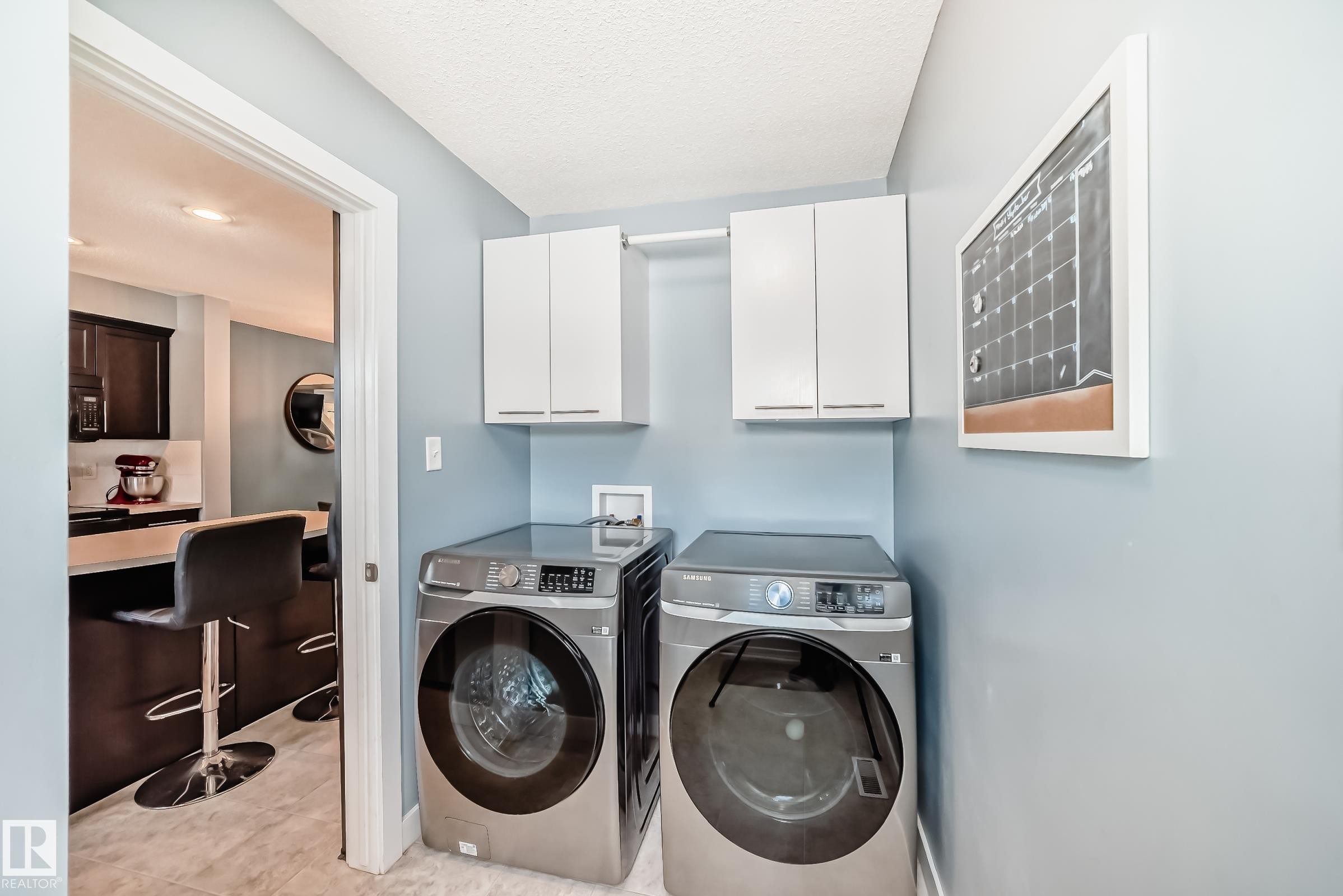 327 Desrochers Boulevard, Edmonton, AB - Indoor Photo Showing Laundry Room
