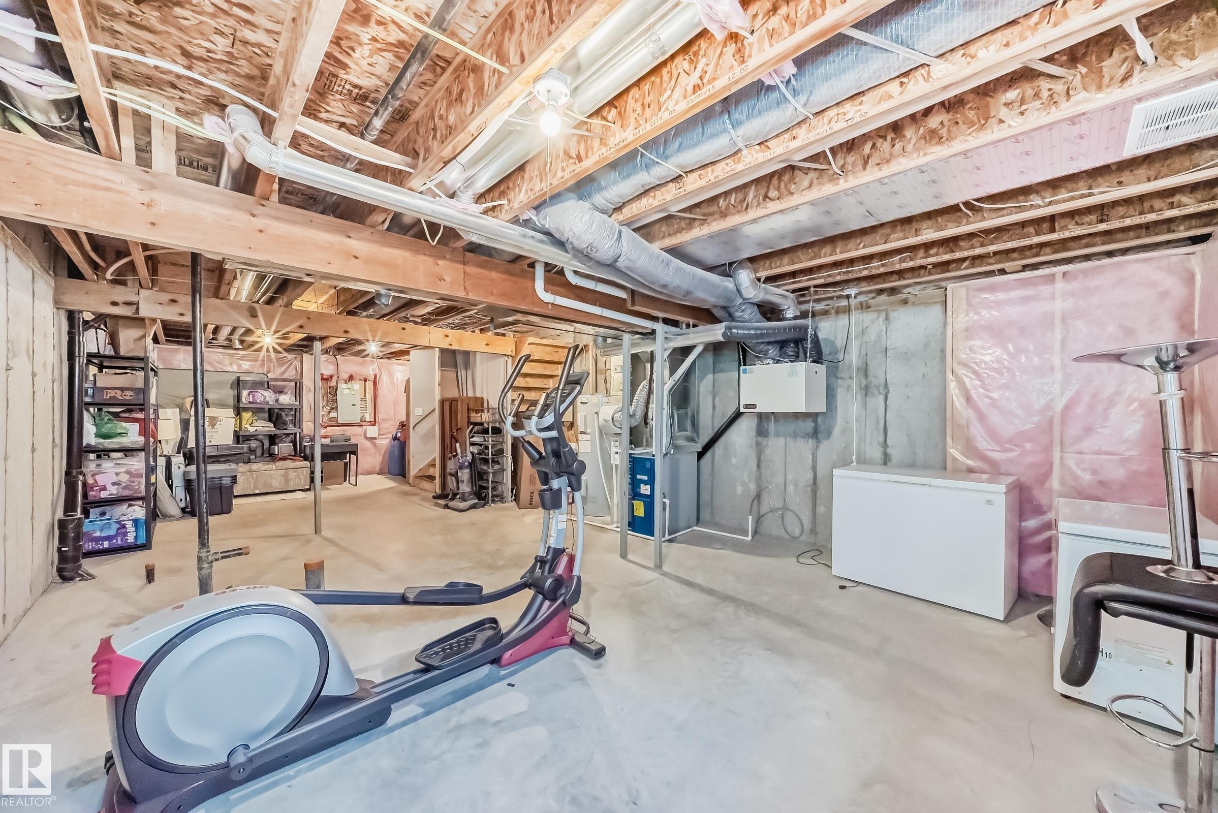 327 Desrochers Boulevard, Edmonton, AB - Indoor Photo Showing Basement