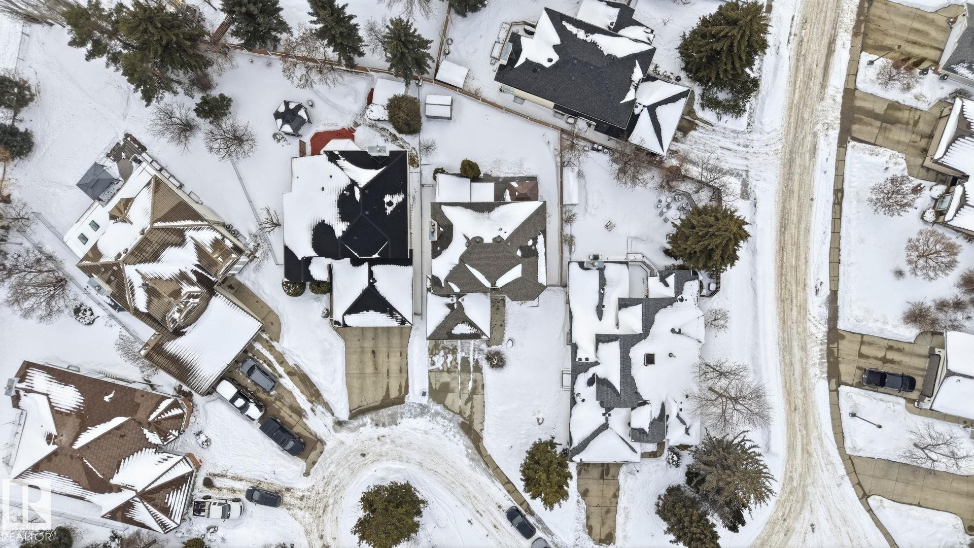 11019 10 Avenue, Edmonton, AB - Outdoor