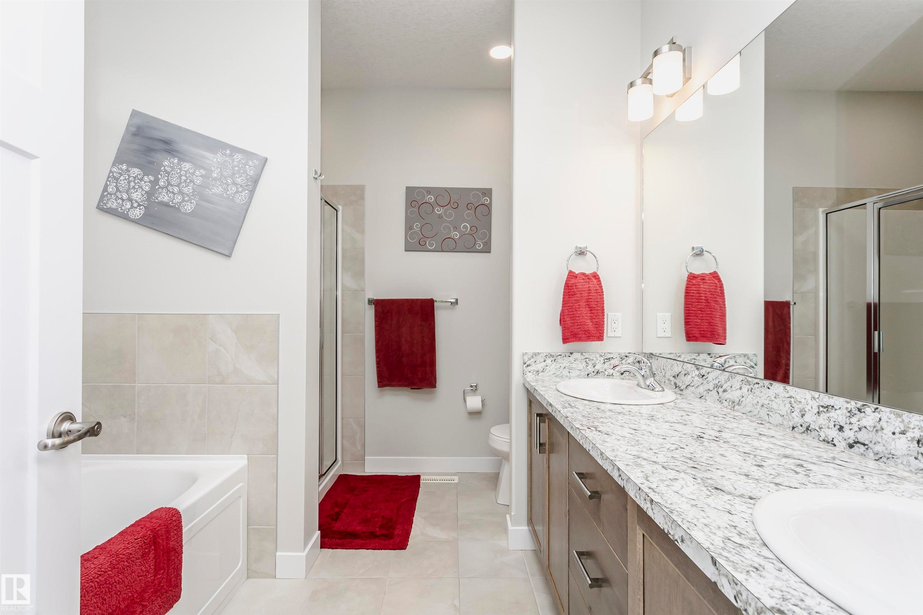 611 55101 Ste Anne Trail, Rural Lac Ste. Anne County, AB - Indoor Photo Showing Bathroom