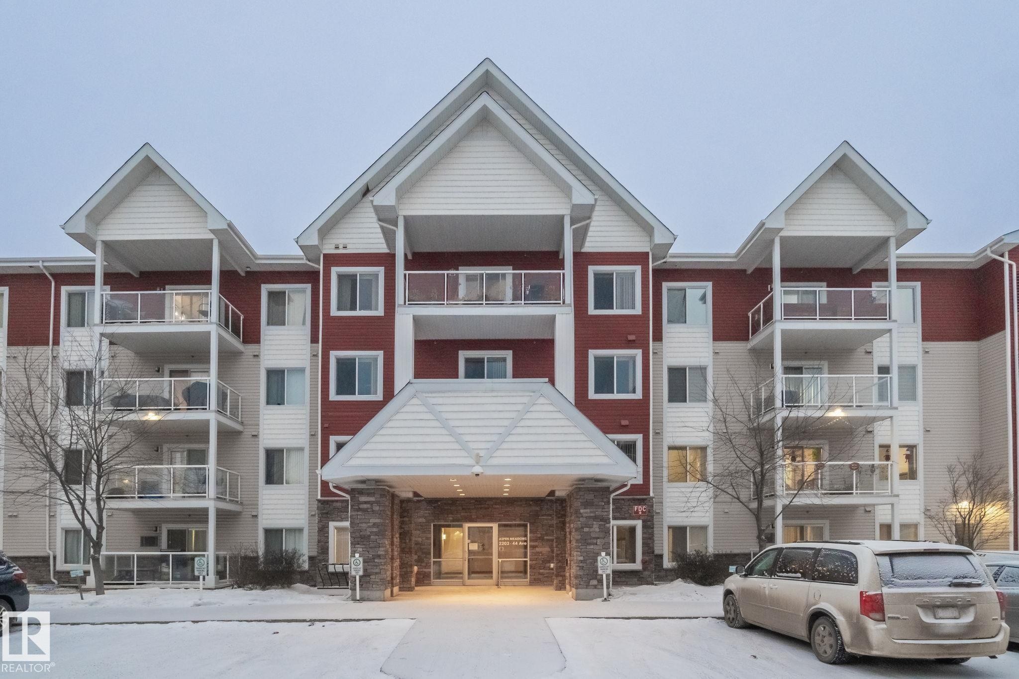 View of apartment building / complex - 207 2203 44 Avenue, Edmonton, AB - Outdoor With Facade