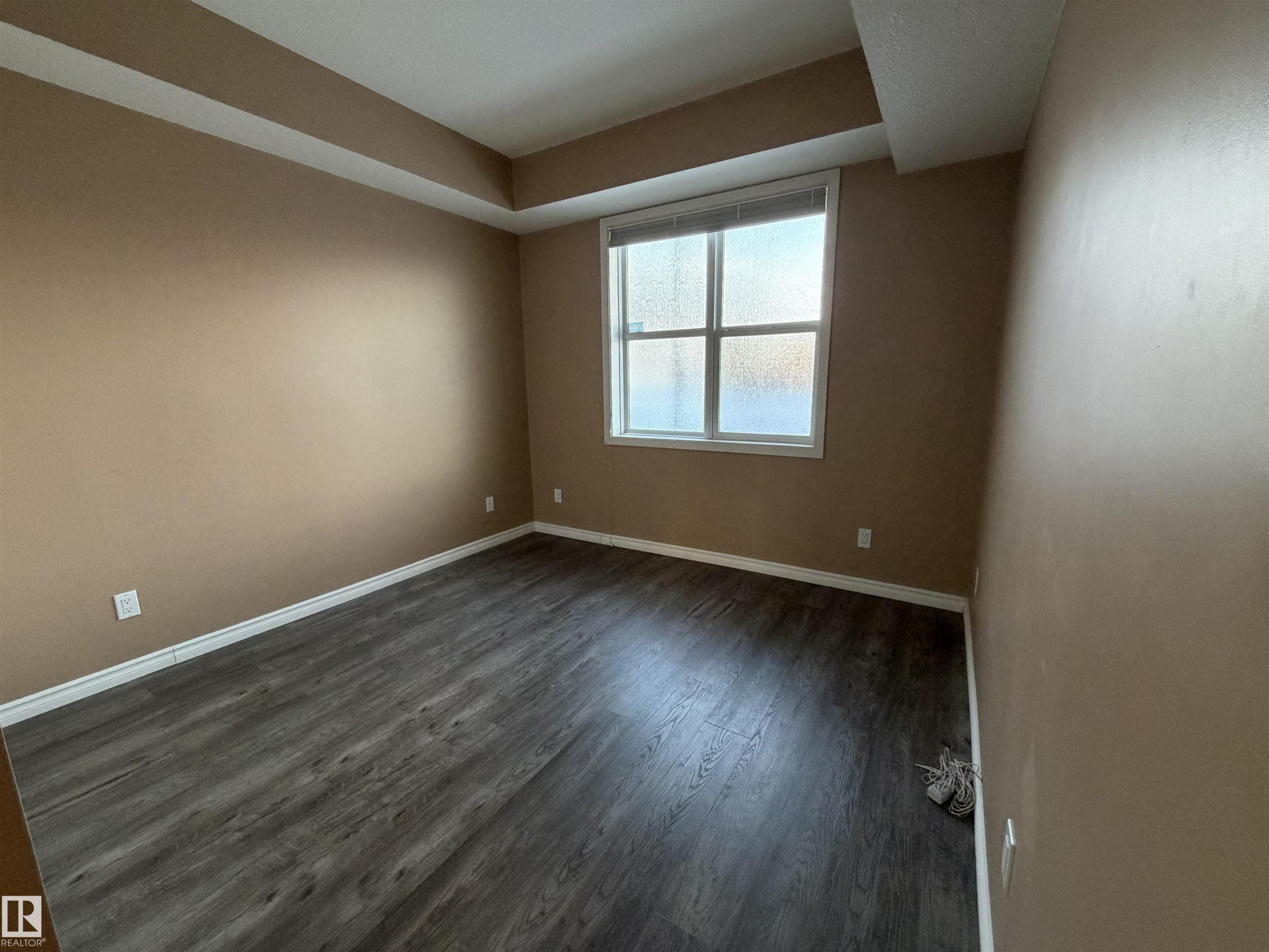 113 9507 101 Avenue, Edmonton, AB - Indoor Photo Showing Other Room