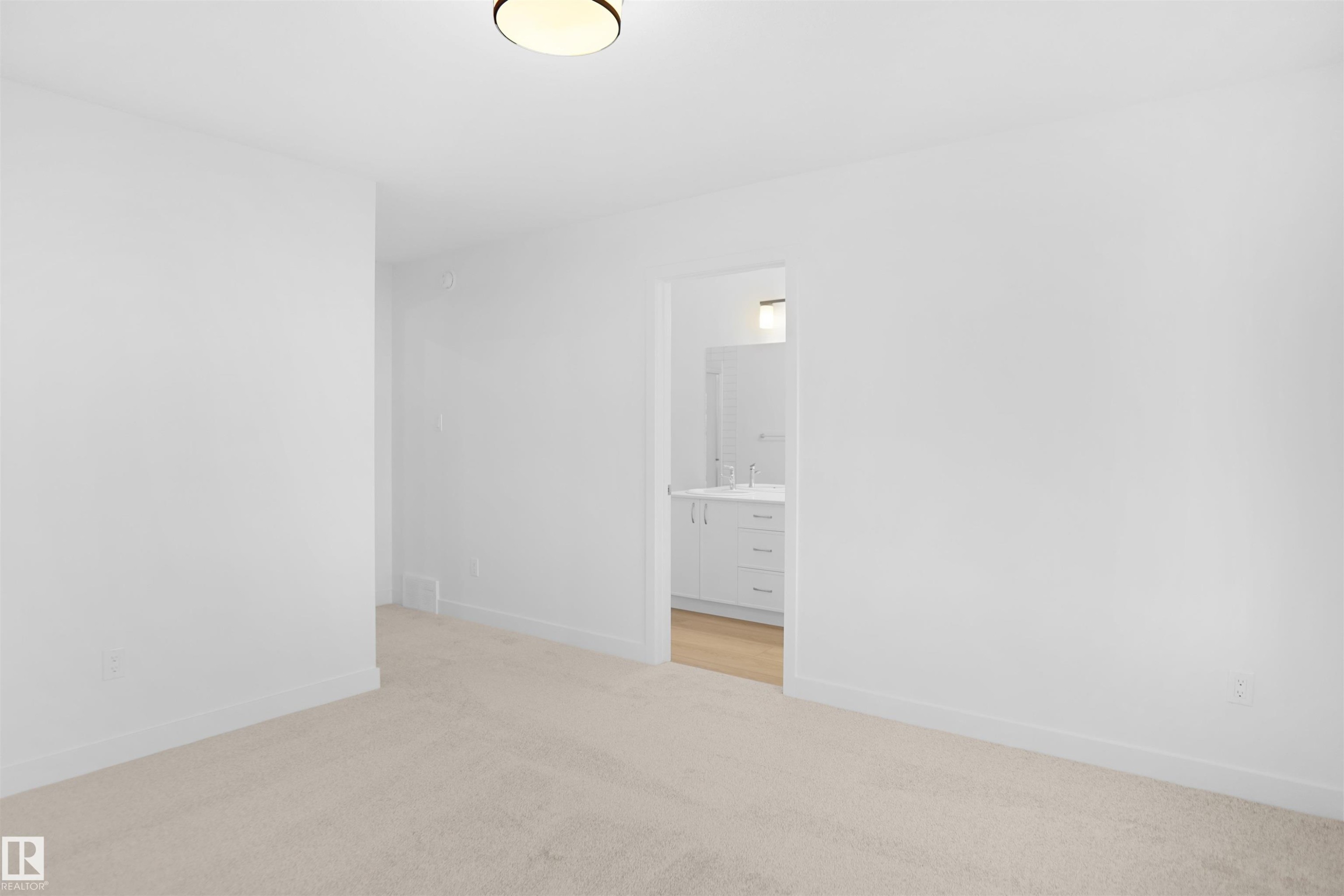 2120 210 Street, Edmonton, AB - Indoor Photo Showing Other Room