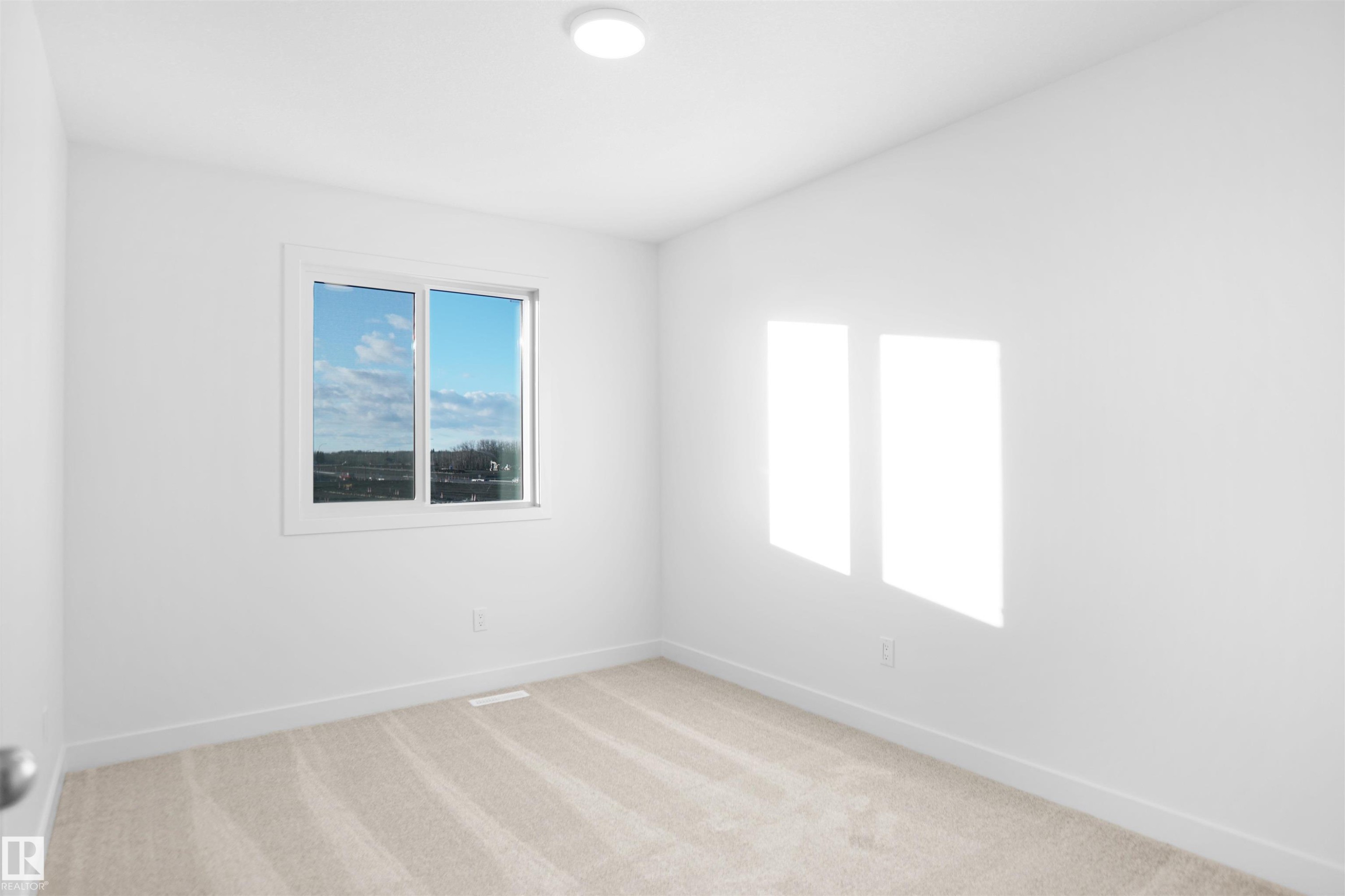 2120 210 Street, Edmonton, AB - Indoor Photo Showing Other Room