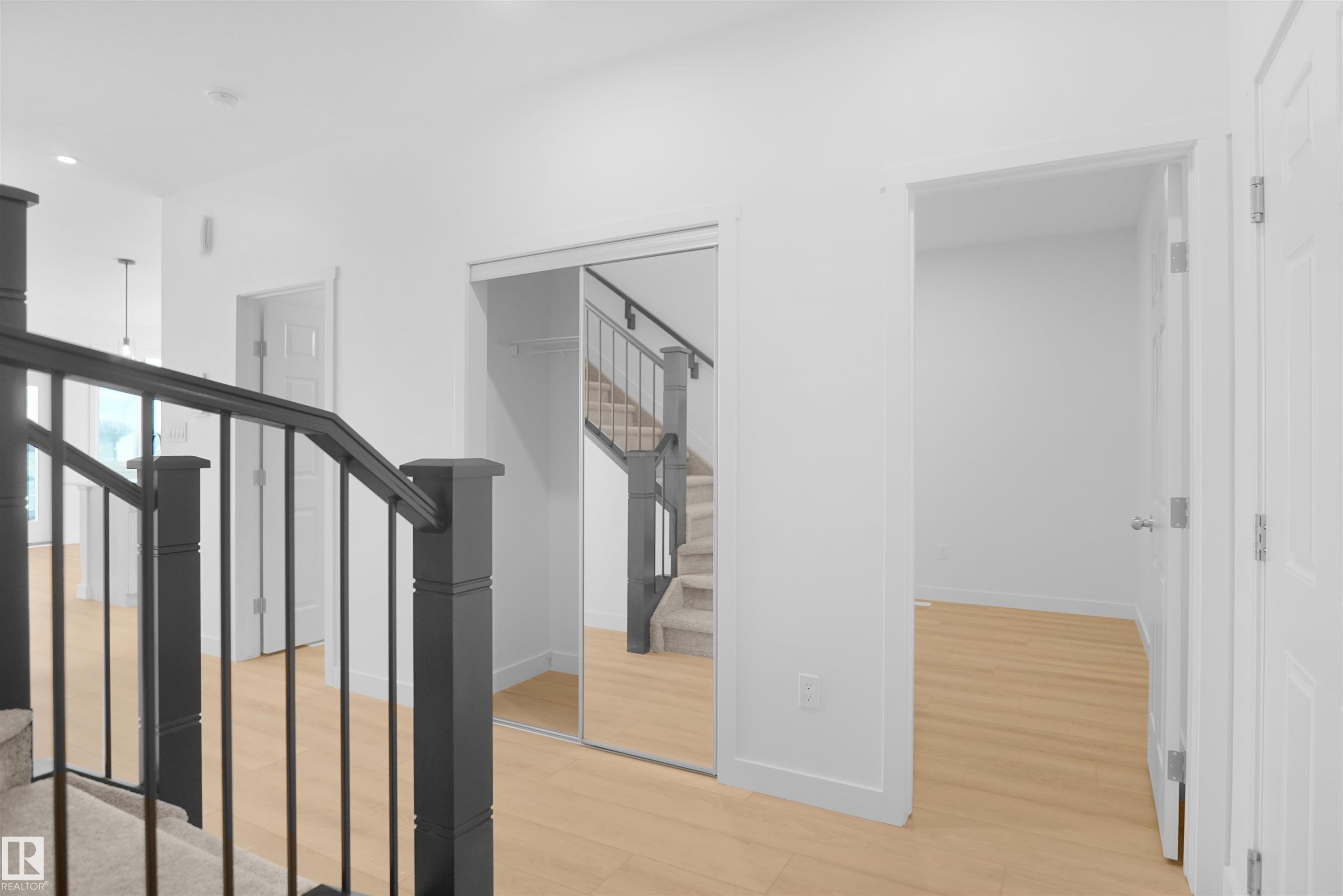 2120 210 Street, Edmonton, AB - Indoor Photo Showing Other Room