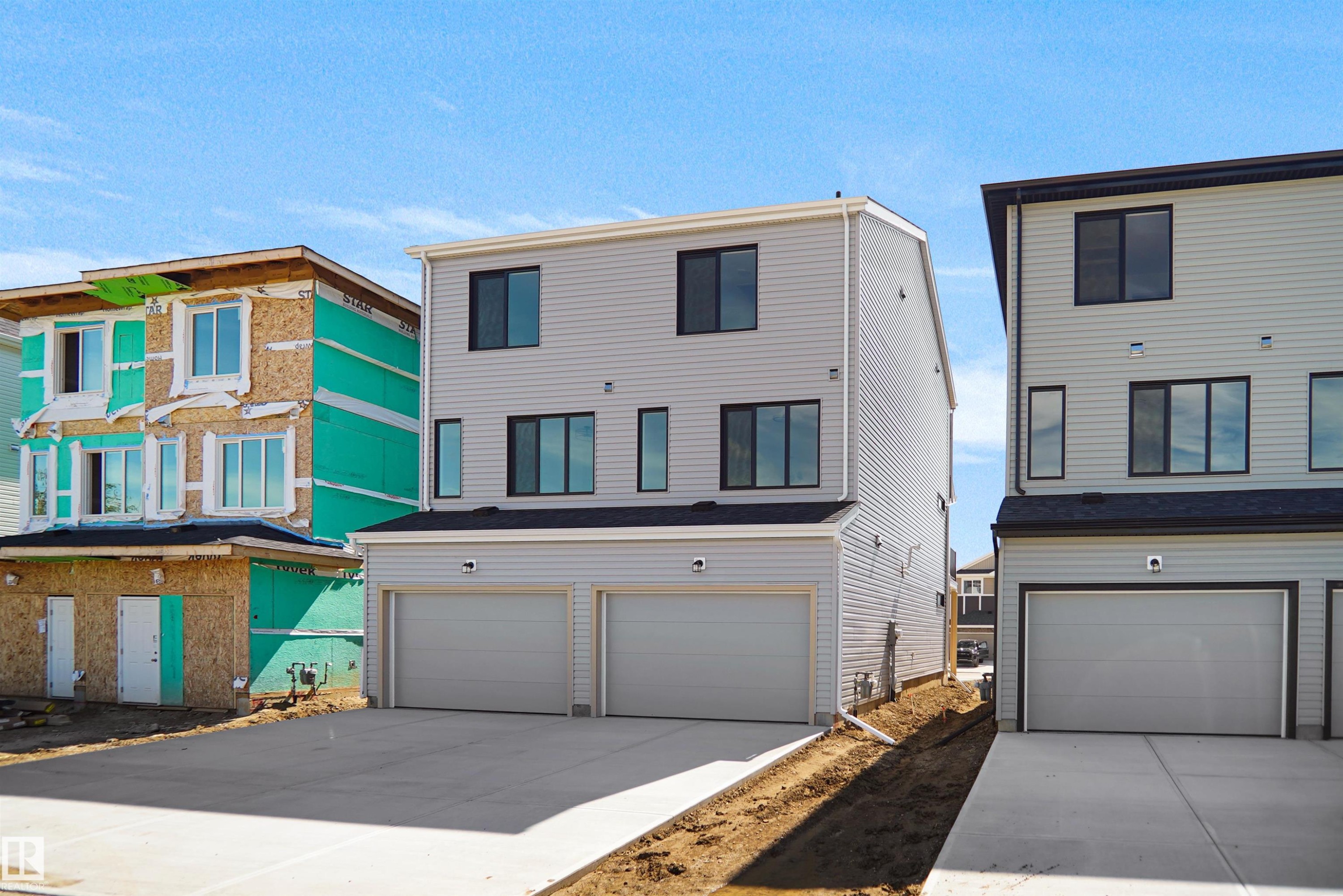 922 19 Avenue Nw, Edmonton, AB - Outdoor With Facade