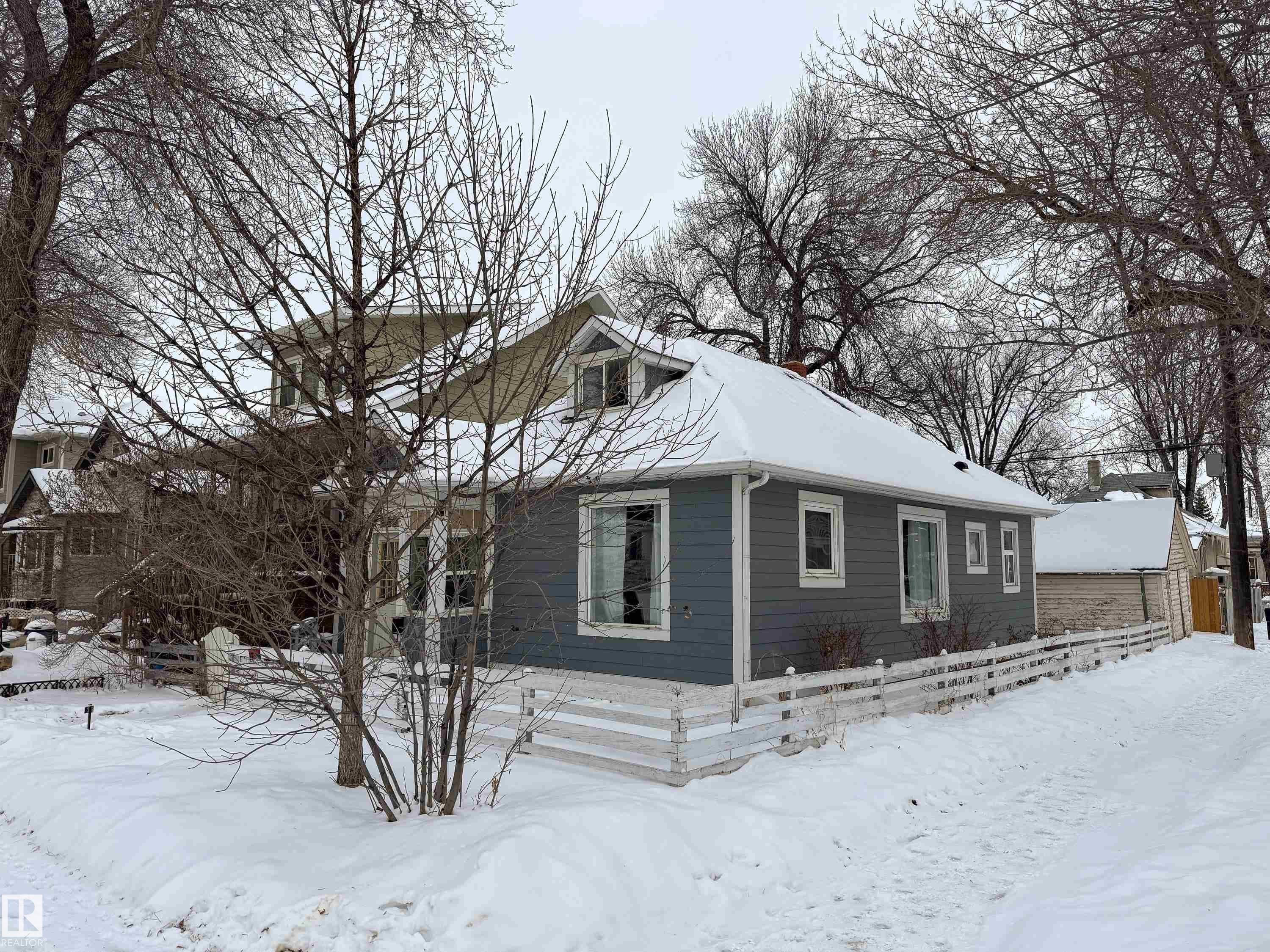 10803 93 Street, Edmonton, AB - Outdoor