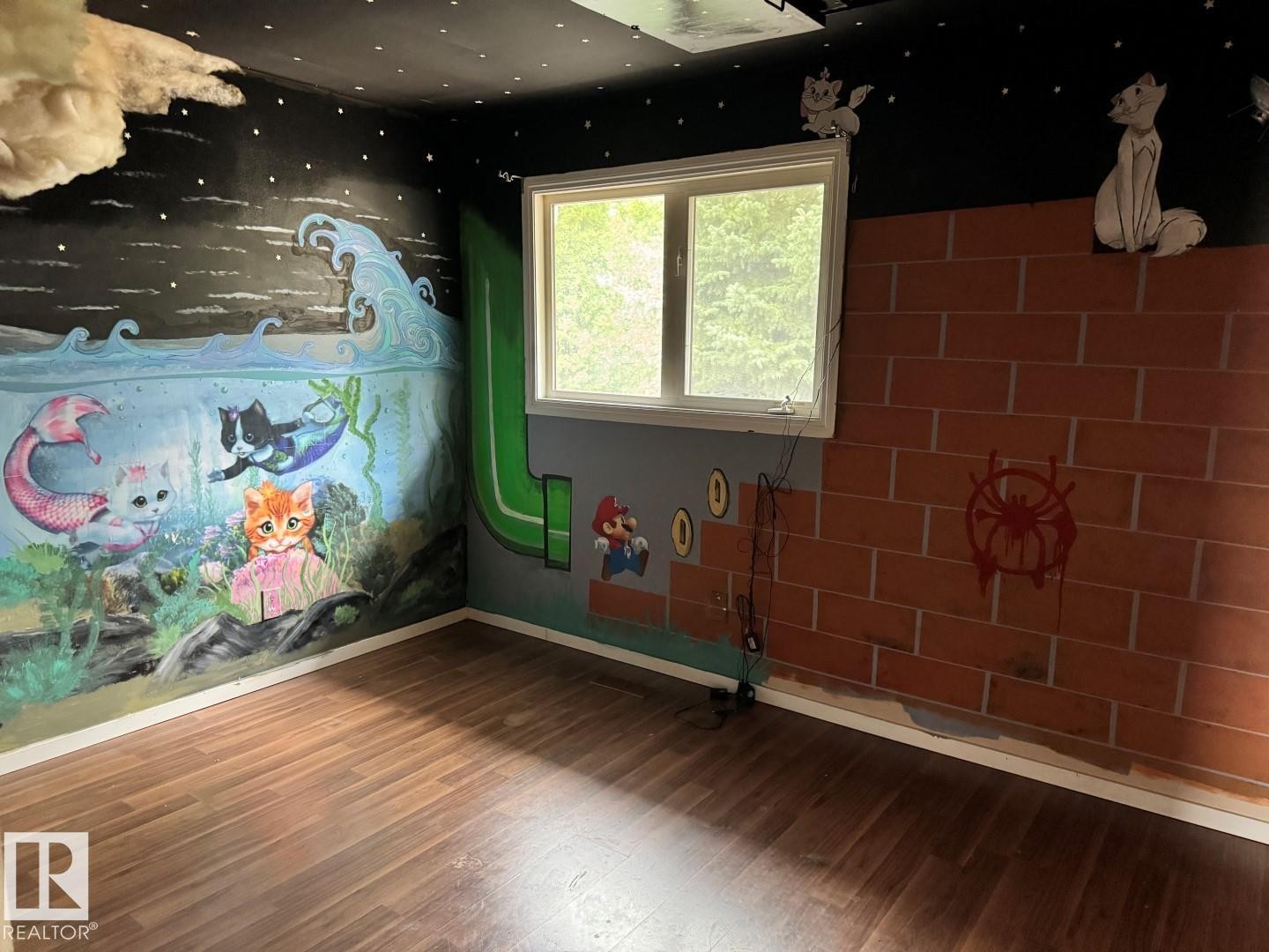 6612 36A Avenue, Edmonton, AB - Indoor Photo Showing Other Room