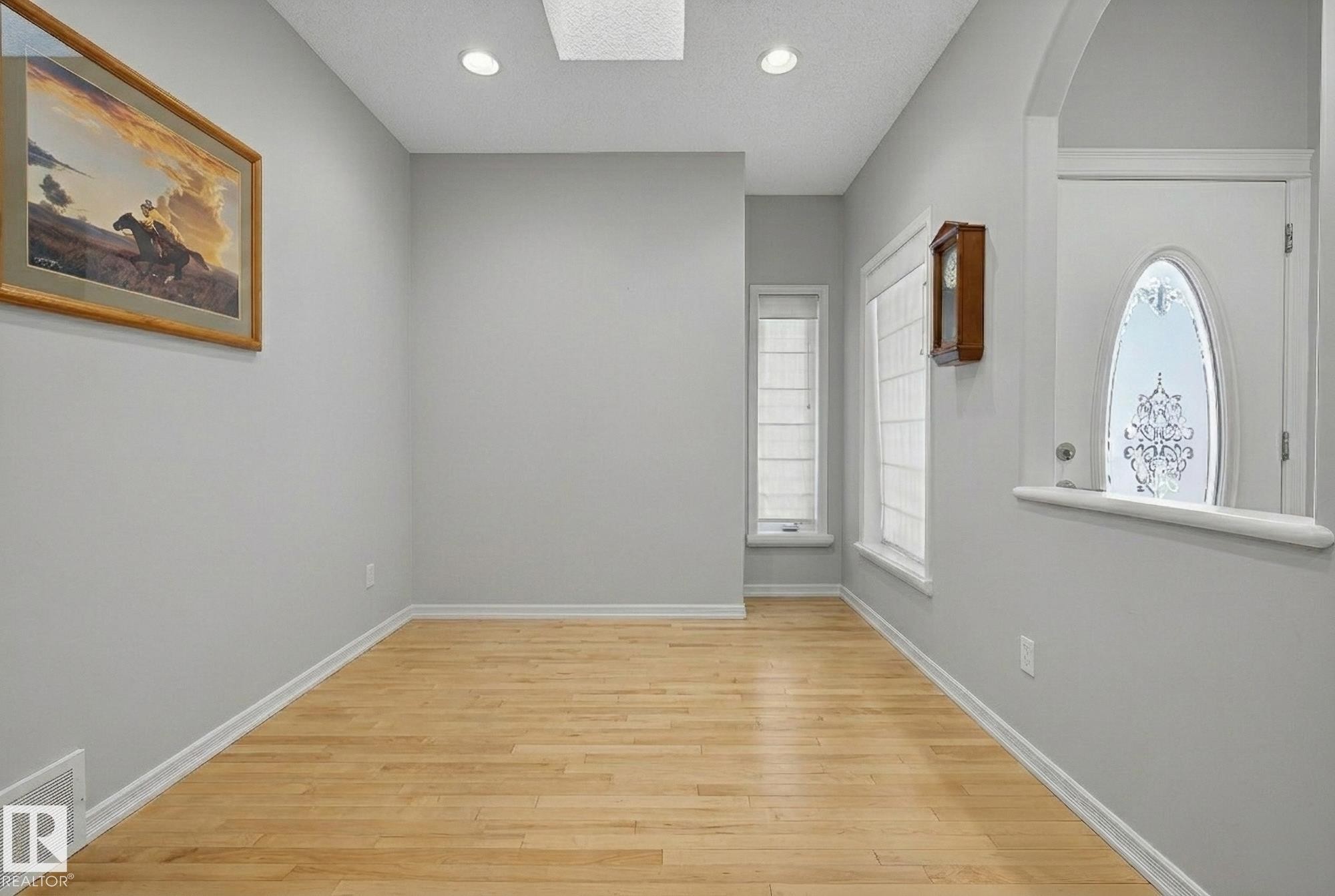 36 3003 34 Avenue, Edmonton, AB - Indoor Photo Showing Other Room