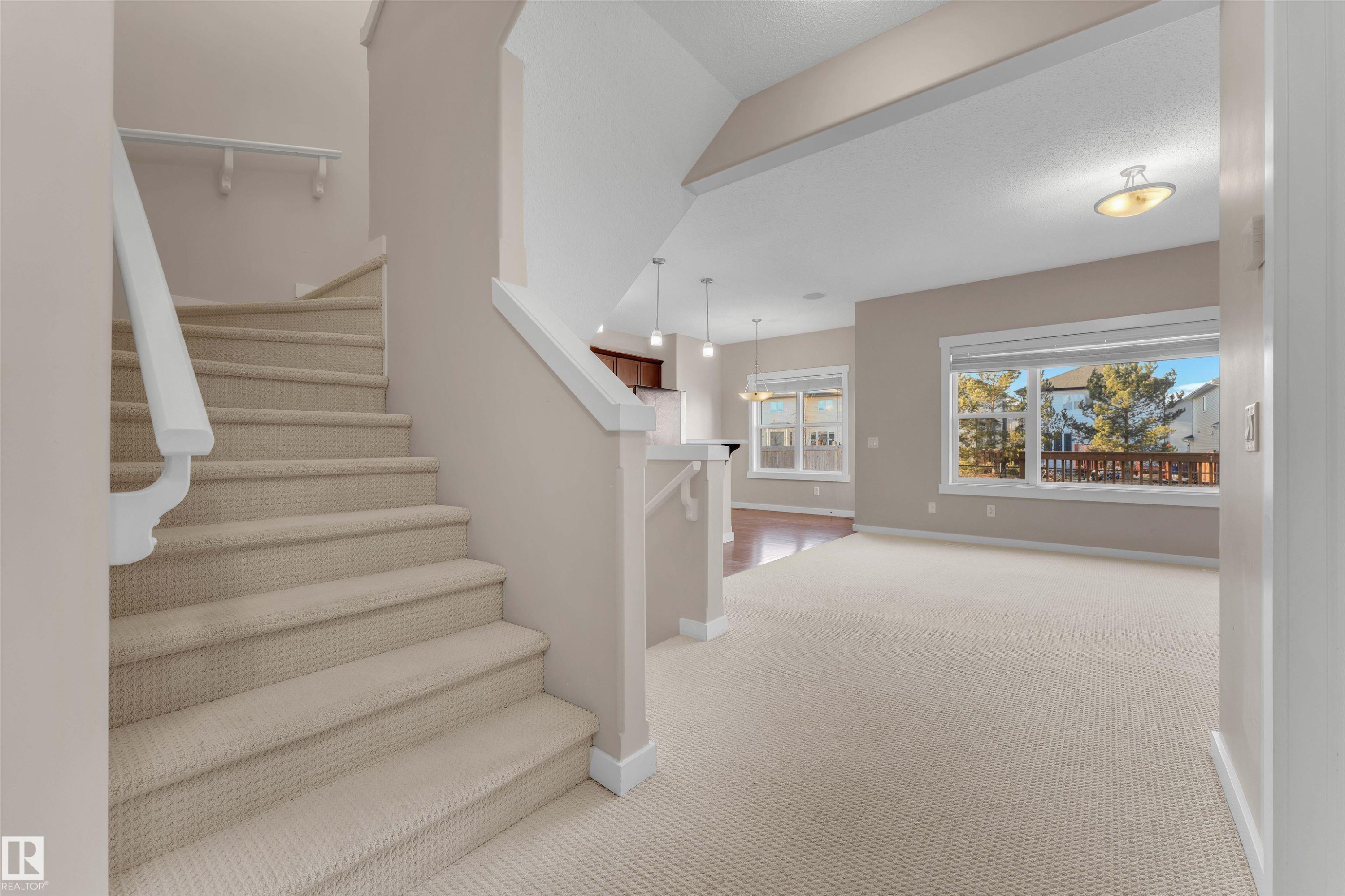 Edmonton, AB - Indoor Photo Showing Other Room