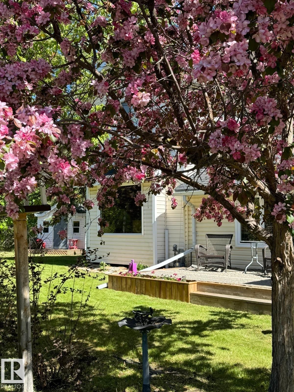View of shed - 516 5 Street, Rural Lac Ste. Anne County, AB - Outdoor