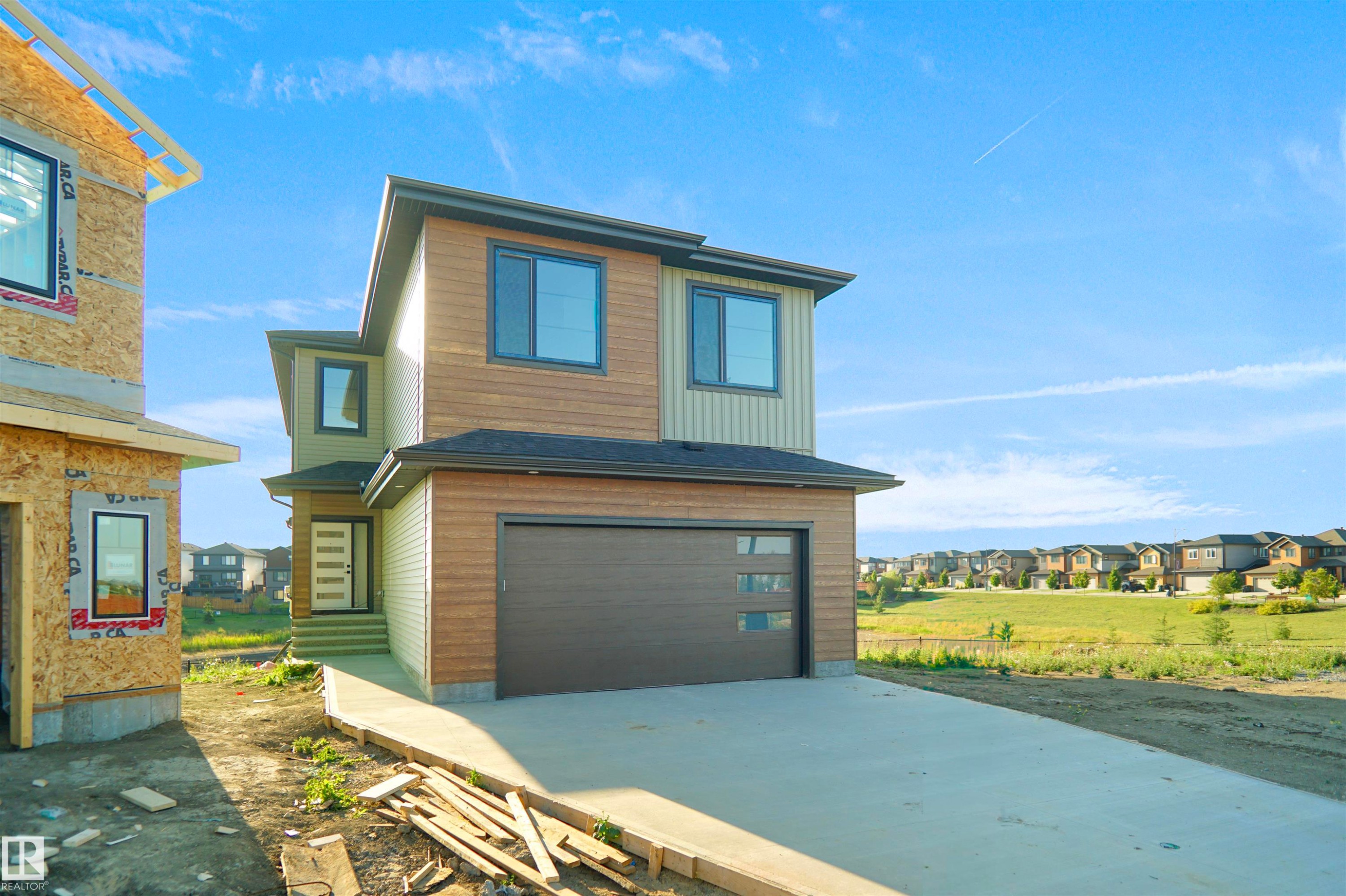 11 Trill Point(E), Spruce Grove, AB - Outdoor