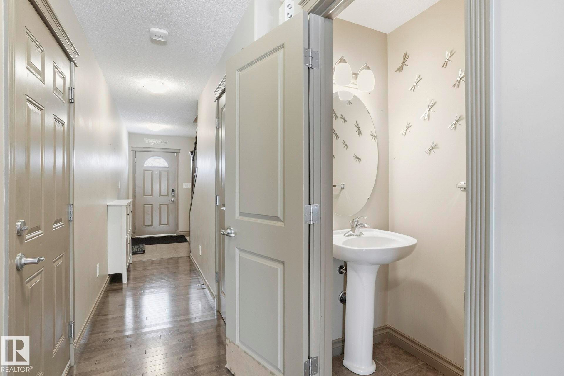 21 5120 164 Avenue, Edmonton, AB - Indoor