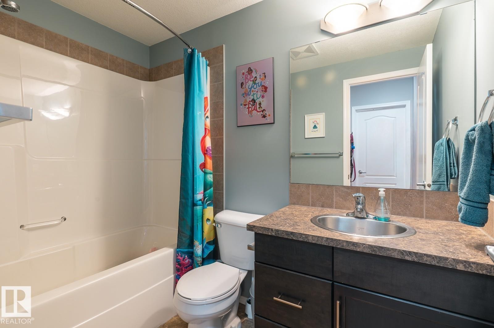 9 671 Silver Berry Road Nw, Edmonton, AB - Indoor Photo Showing Bathroom