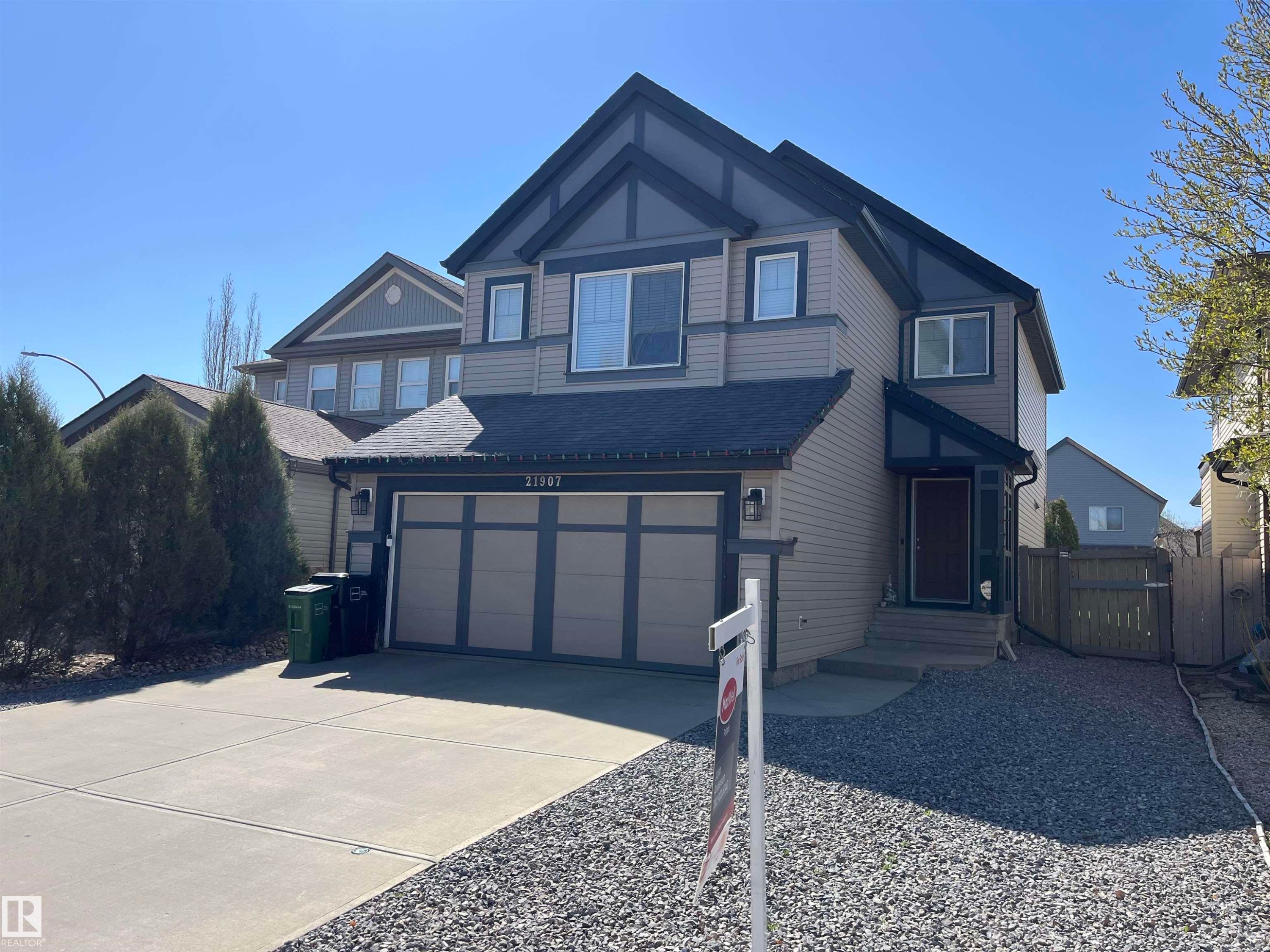21907 95 Avenue, Edmonton, AB - Outdoor With Facade