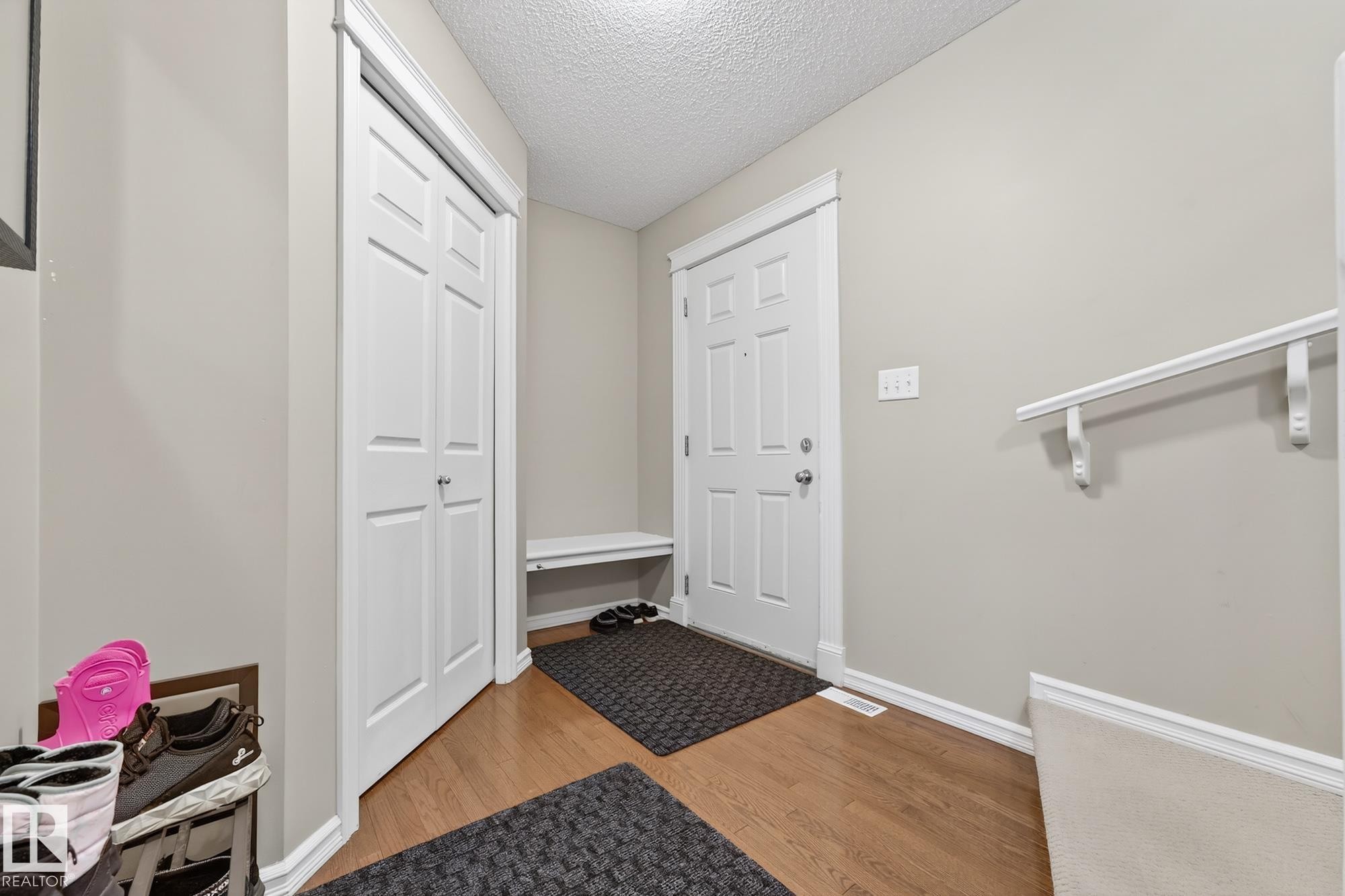 21907 95 Avenue, Edmonton, AB - Indoor Photo Showing Other Room