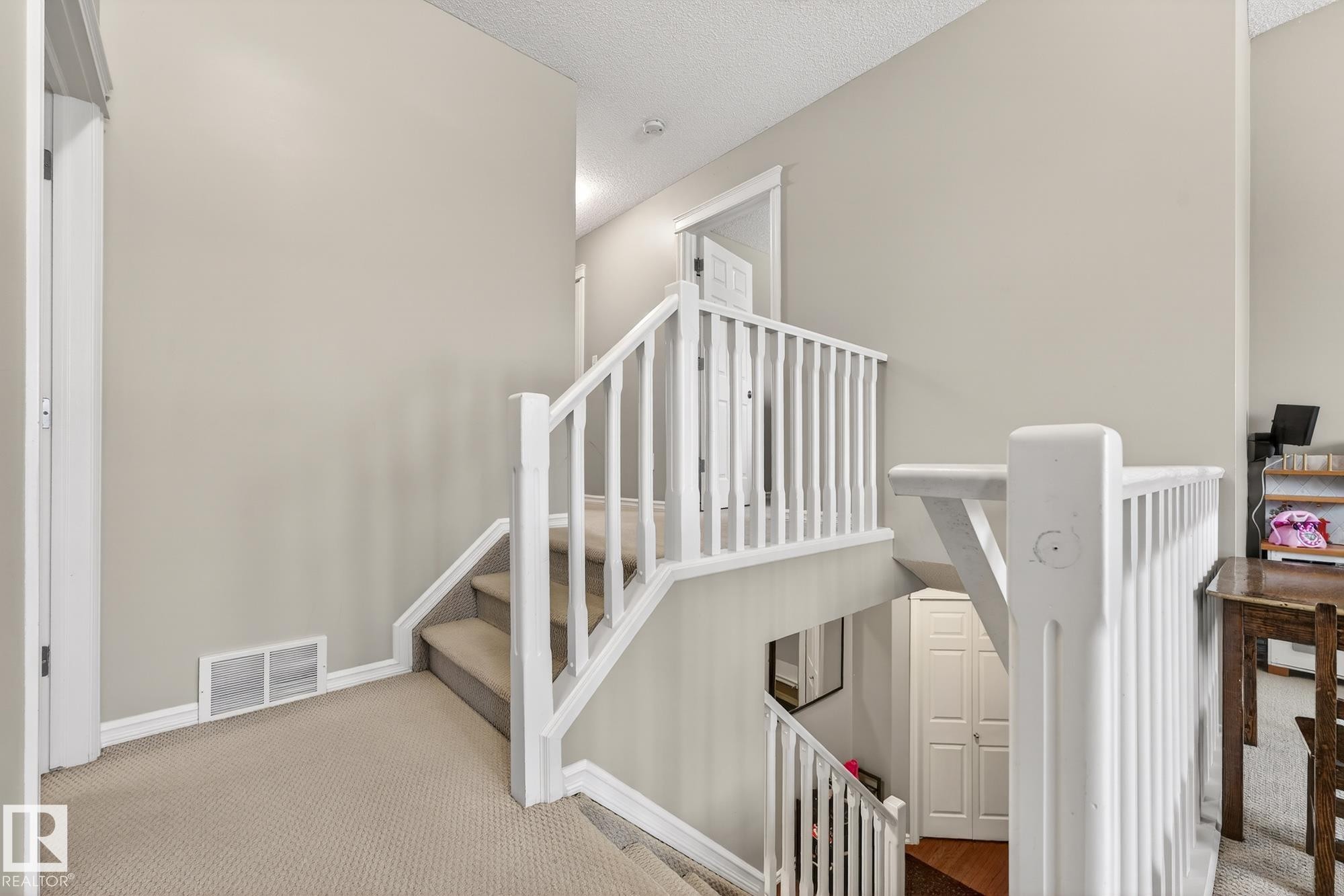 21907 95 Avenue, Edmonton, AB - Indoor Photo Showing Other Room