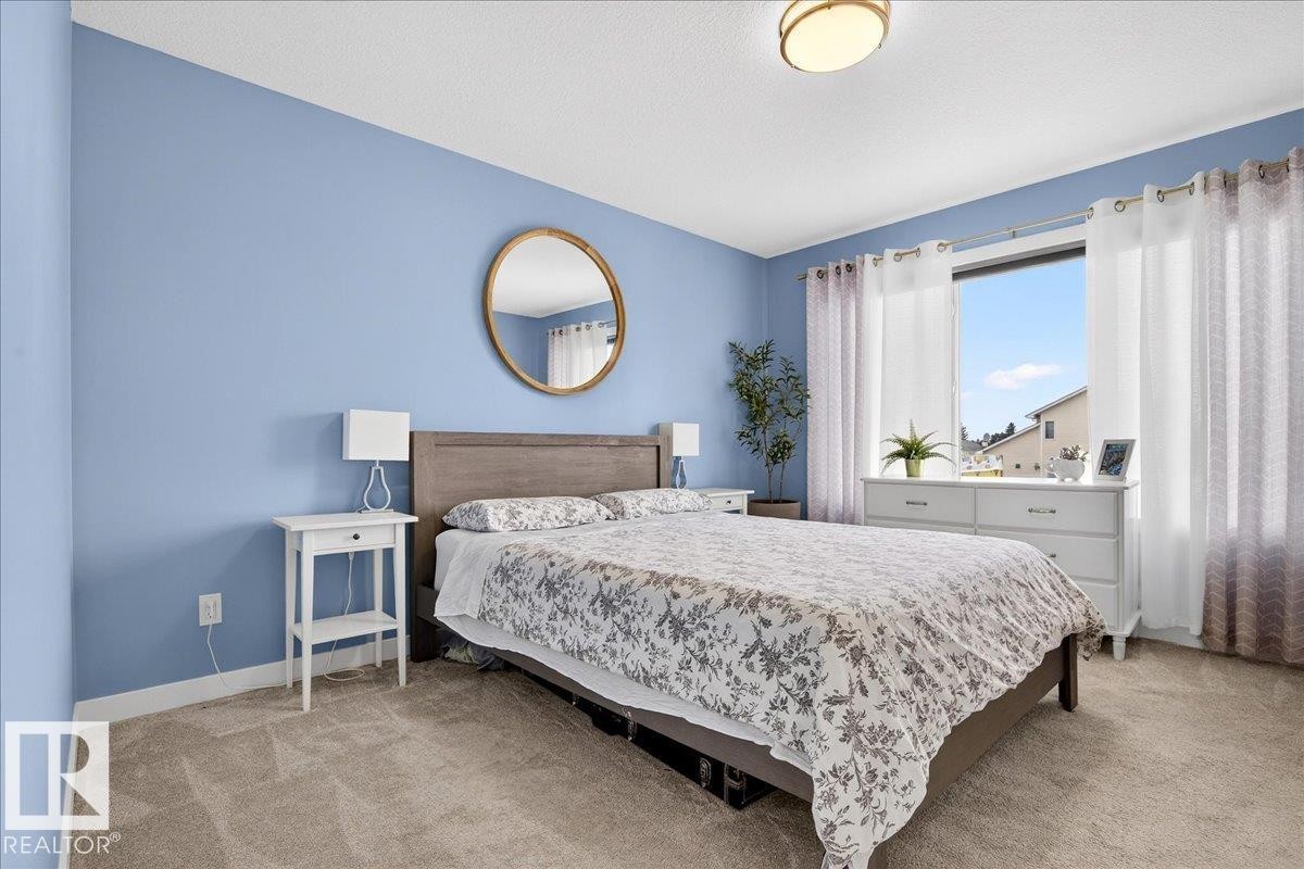 80 Maple Crescent, Gibbons, AB - Indoor Photo Showing Bedroom