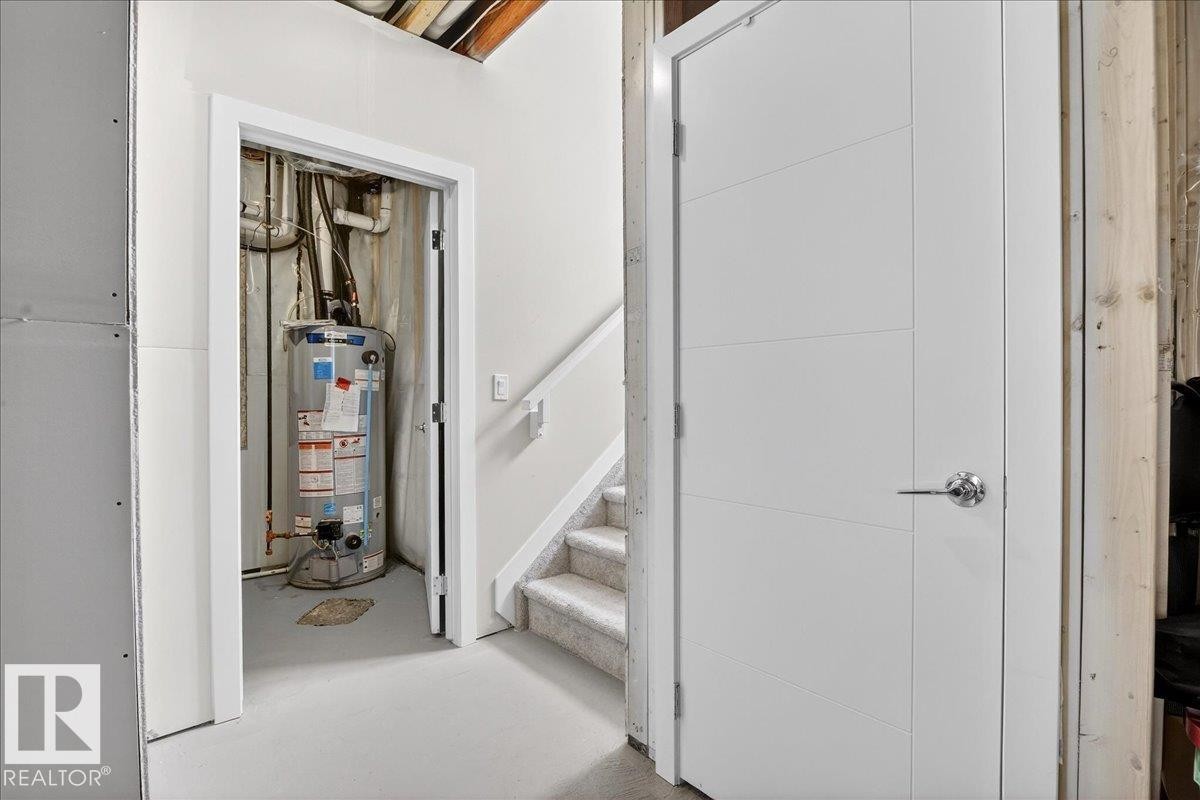 80 Maple Crescent, Gibbons, AB - Indoor Photo Showing Other Room