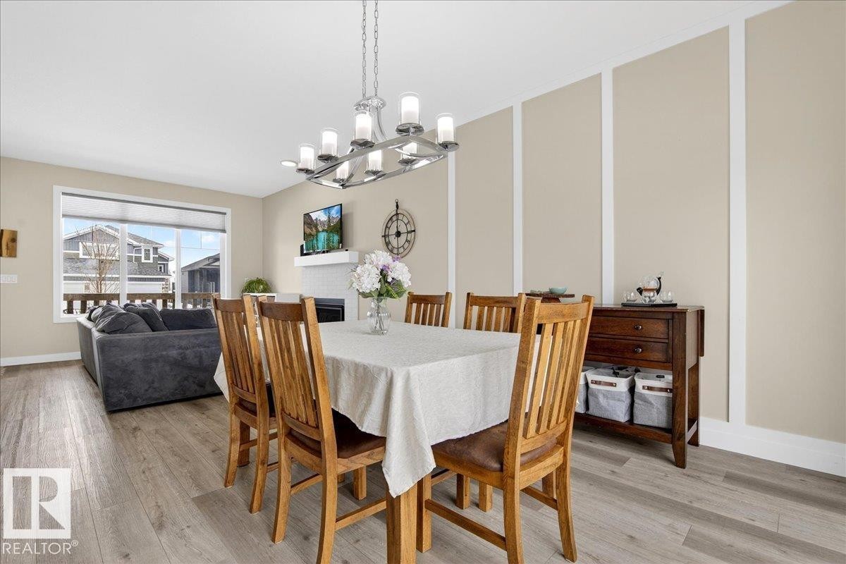 80 Maple Crescent, Gibbons, AB - Indoor Photo Showing Dining Room