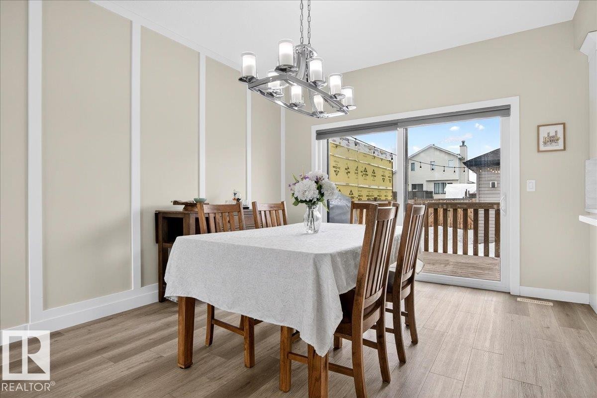 80 Maple Crescent, Gibbons, AB - Indoor Photo Showing Dining Room