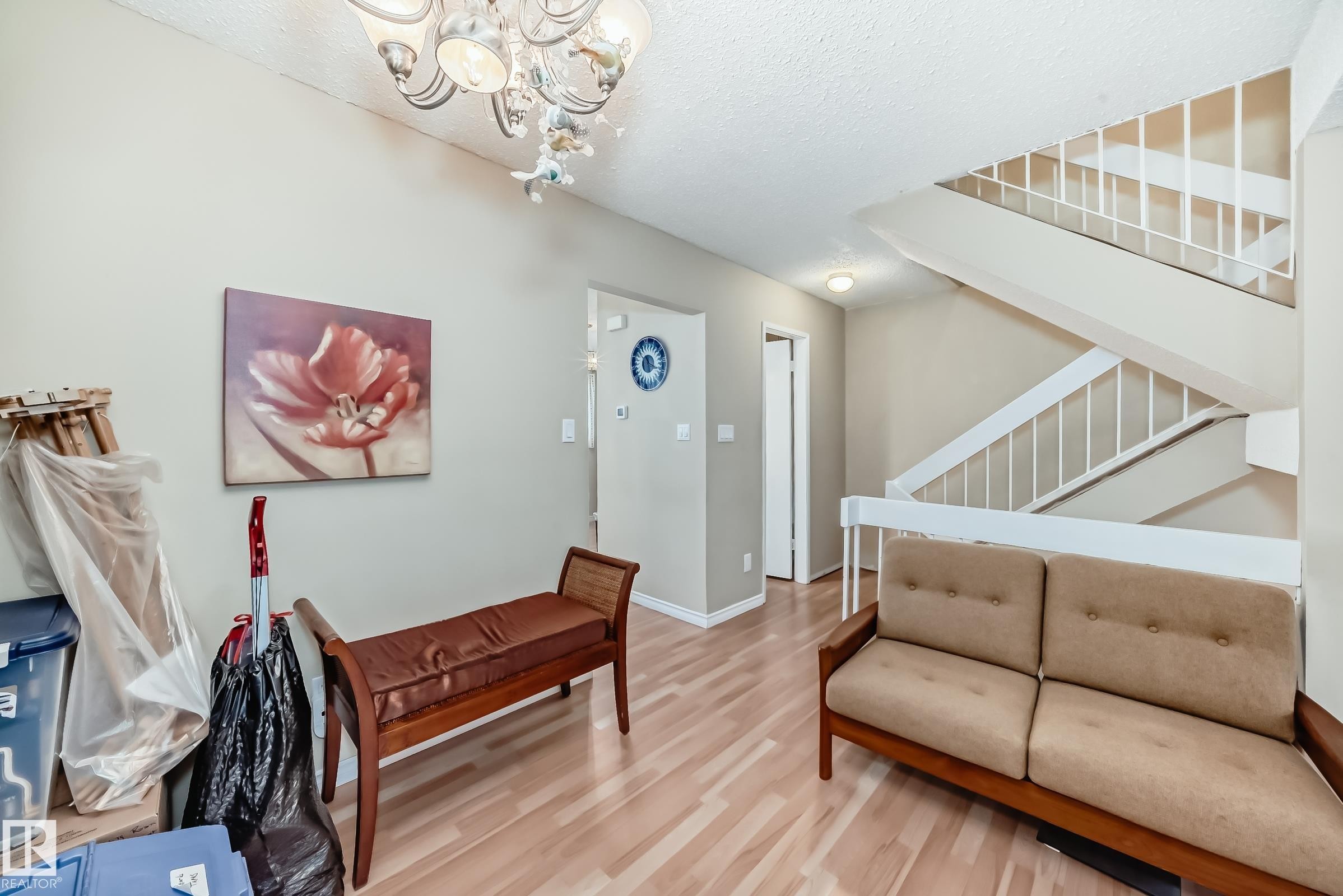 1049 Millbourne Road E, Edmonton, AB - Indoor Photo Showing Other Room