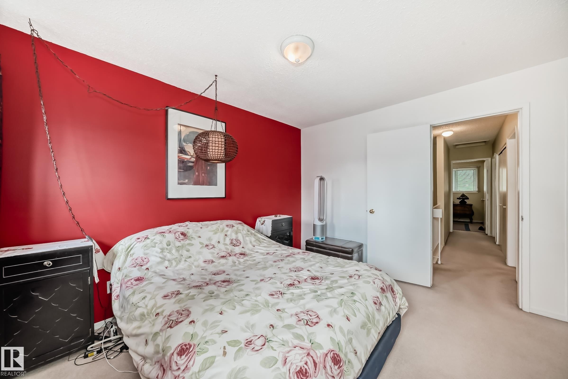 1049 Millbourne Road E, Edmonton, AB - Indoor Photo Showing Bedroom