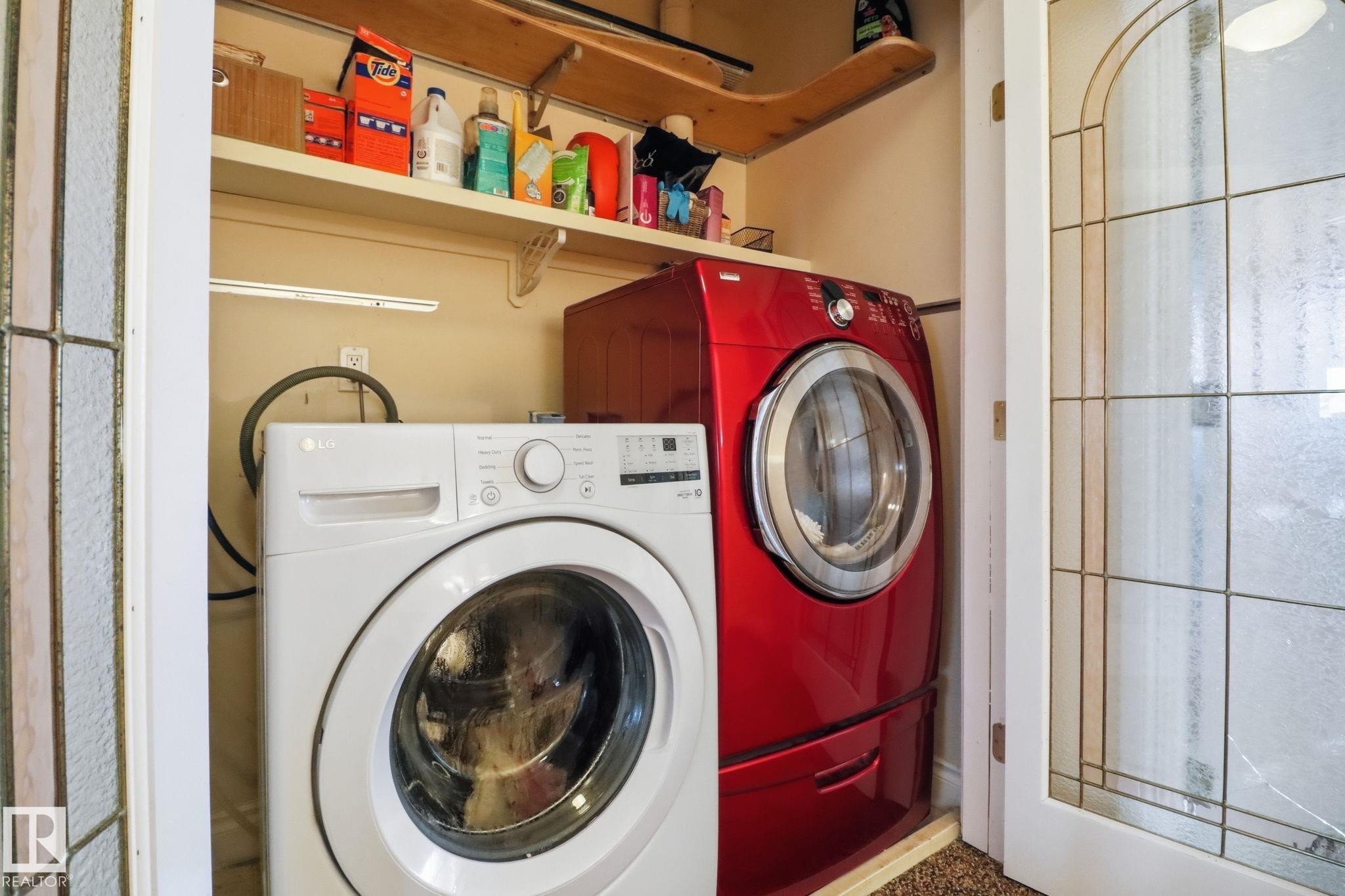 38 882 Ryan Place, Edmonton, AB - Indoor Photo Showing Laundry Room